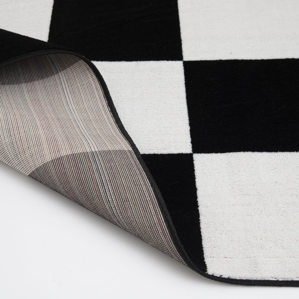 5×7 Black and White Checkered Indoor Area Rug