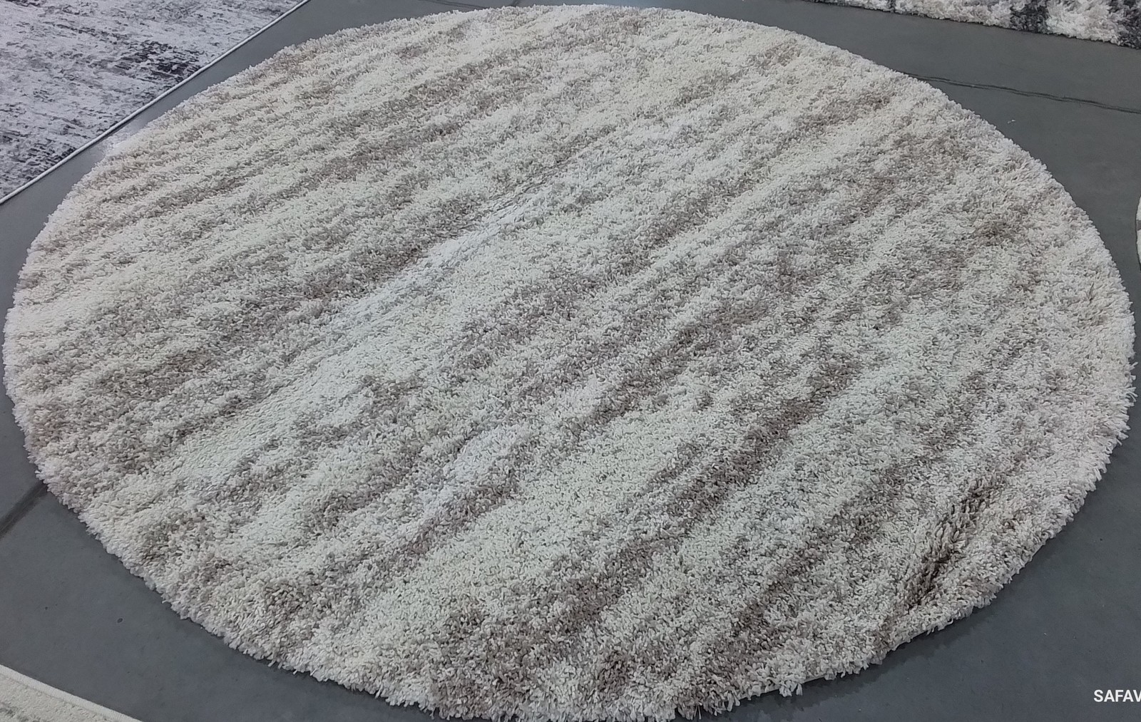 IVORY / BEIGE 8′-0″ x 8′-0″ Back Stain Rug, Reduced Price 1172799424 SGH206B-8R