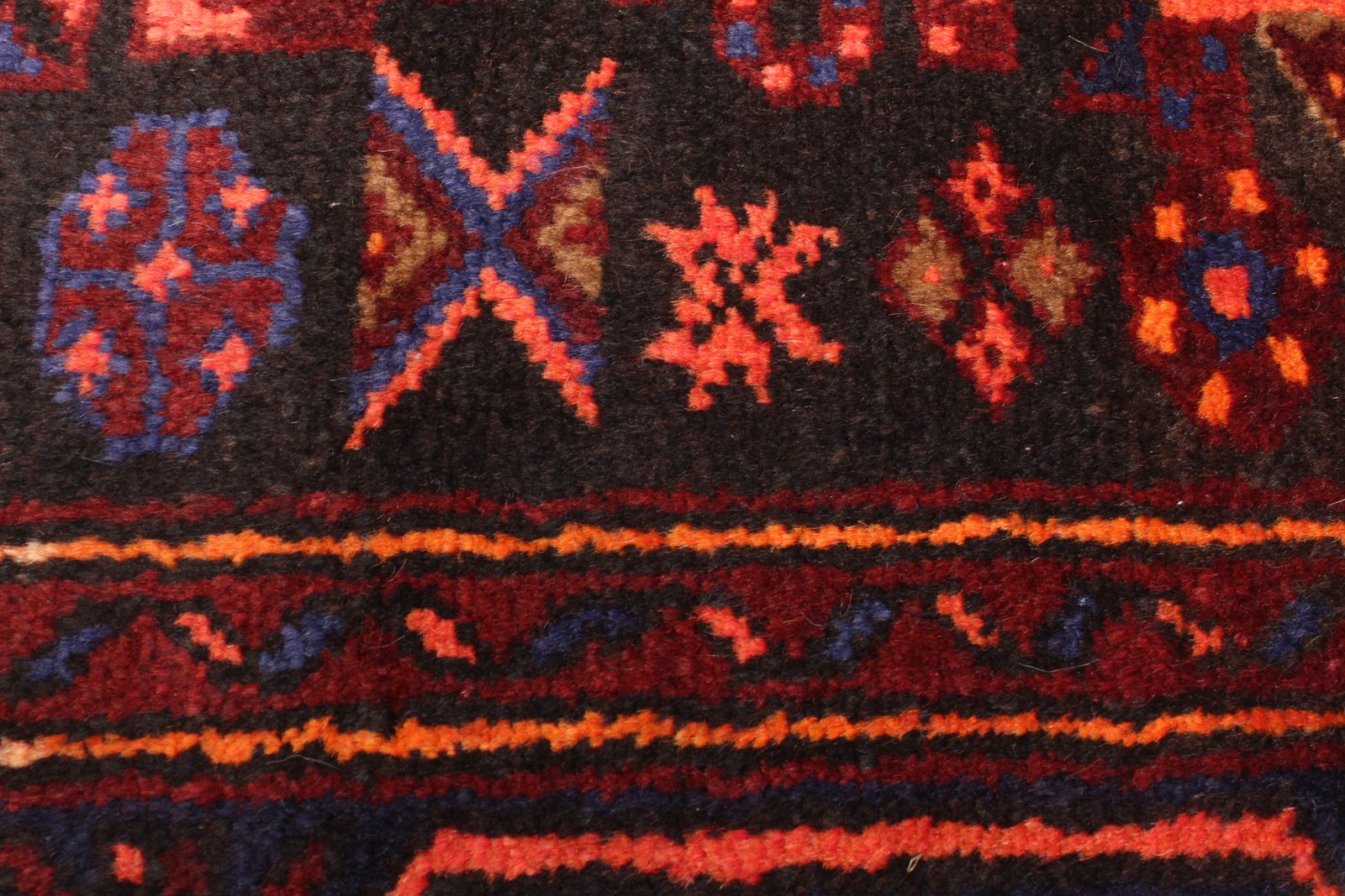 Vintage 5’2″ x 7’5″ Traditional Hand Knotted Vegetable Dye Wool Area Rug