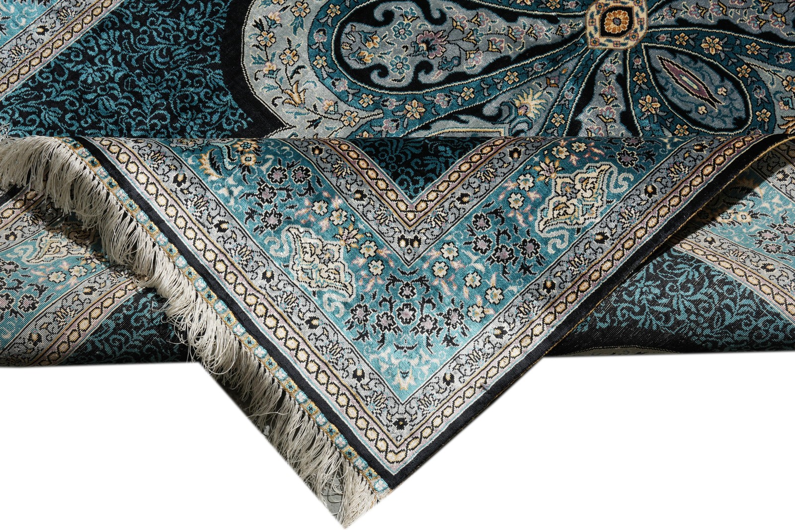 4 x 6 Hereke Pattern Bamboo Silk Carpet #PIX-59076