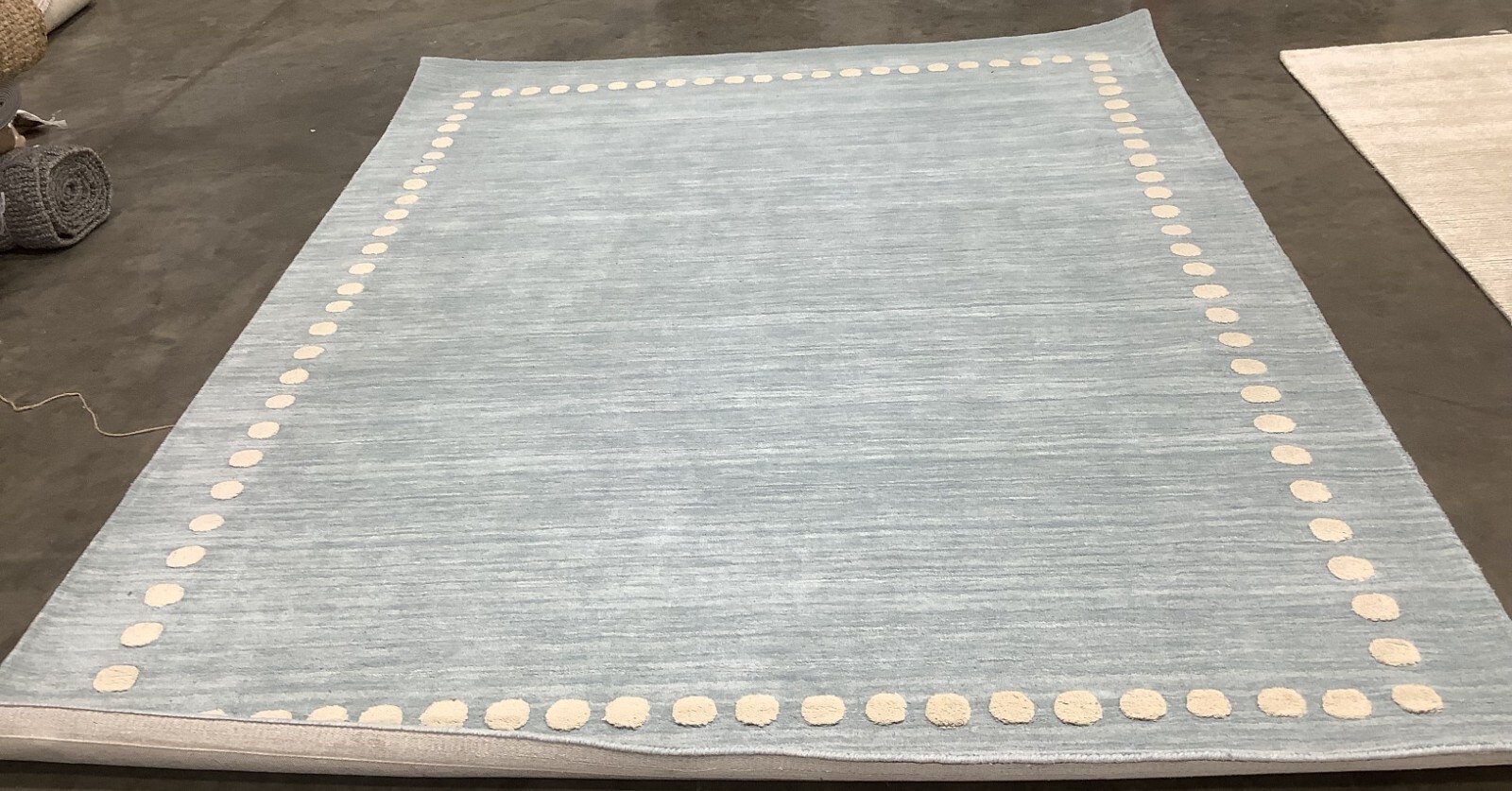 BLUE / IVORY 8′-0″ x 10′-0″ Flaw in Rug, Reduced Price 1172679516 SFK802M-8