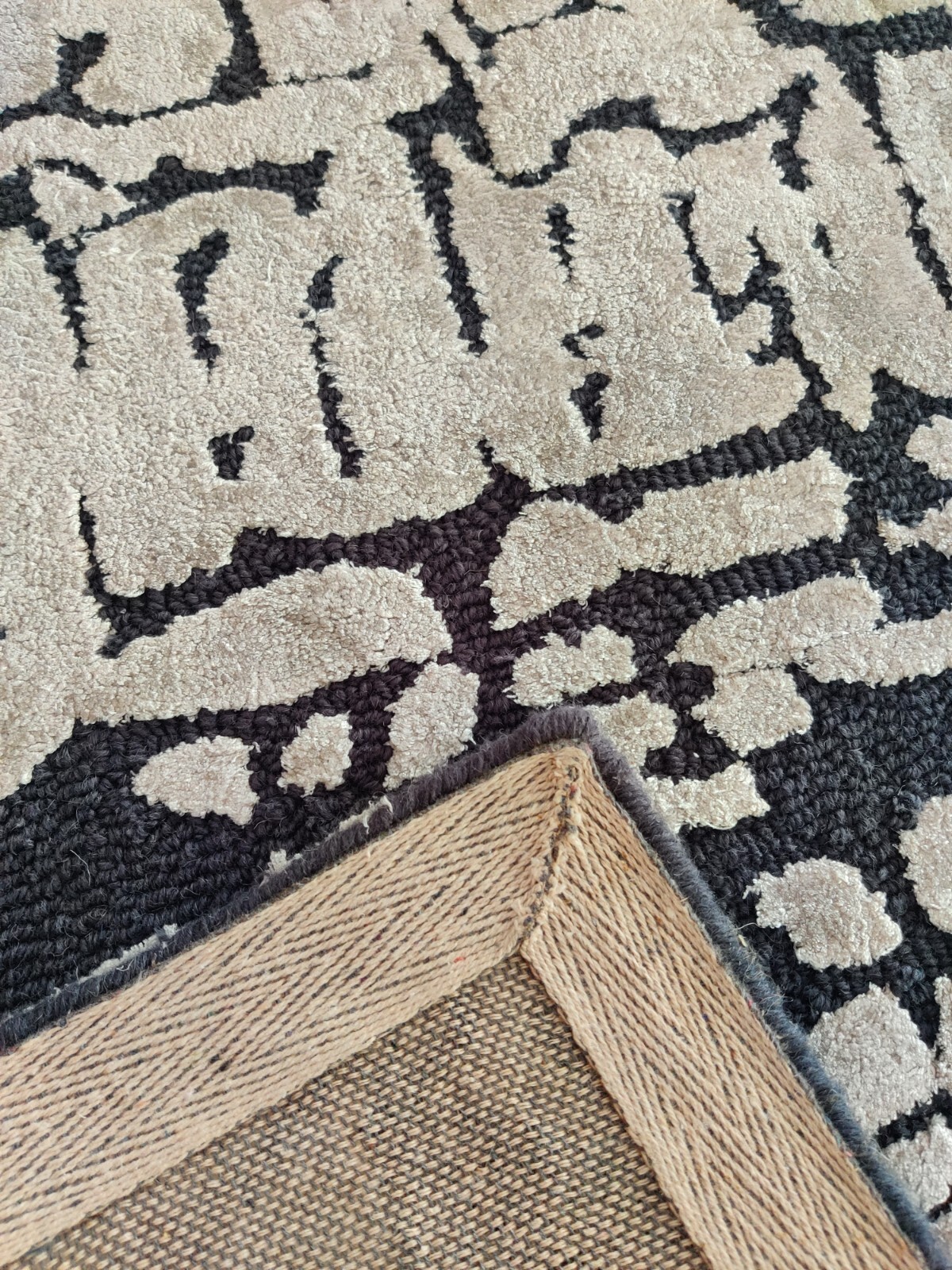 Wool Viscose 2 x 3 ft Hand Tufted Rug for Kids Teens Handmade Grey Loop-cut