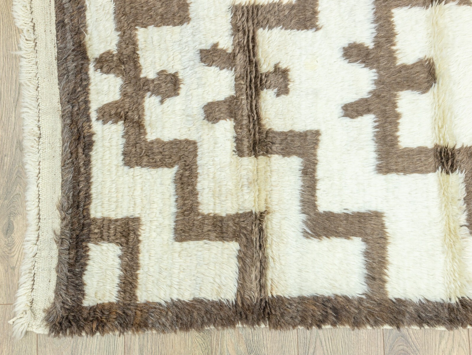 Artisan Crafted 3.8×5.7 ft Natural Cream Brown Shaggy Flokati Mohair Tulu Rug