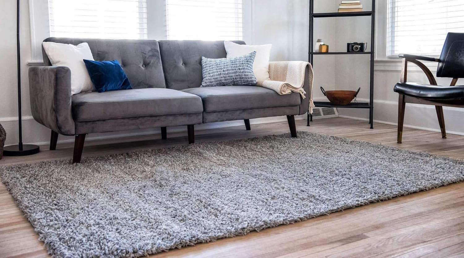 Cloud Gray Solid Shag Area Rug – 7′ 10″ x 10′ Rectangle for Cozy Spaces