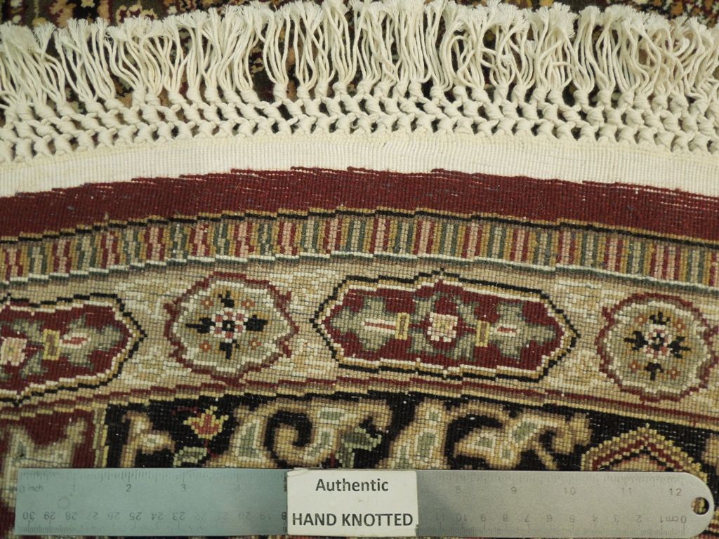 9 x 9 ROUND Fine Quality Wool and Silk Rug Multi Color DOM Esfahaan #PIX-20846