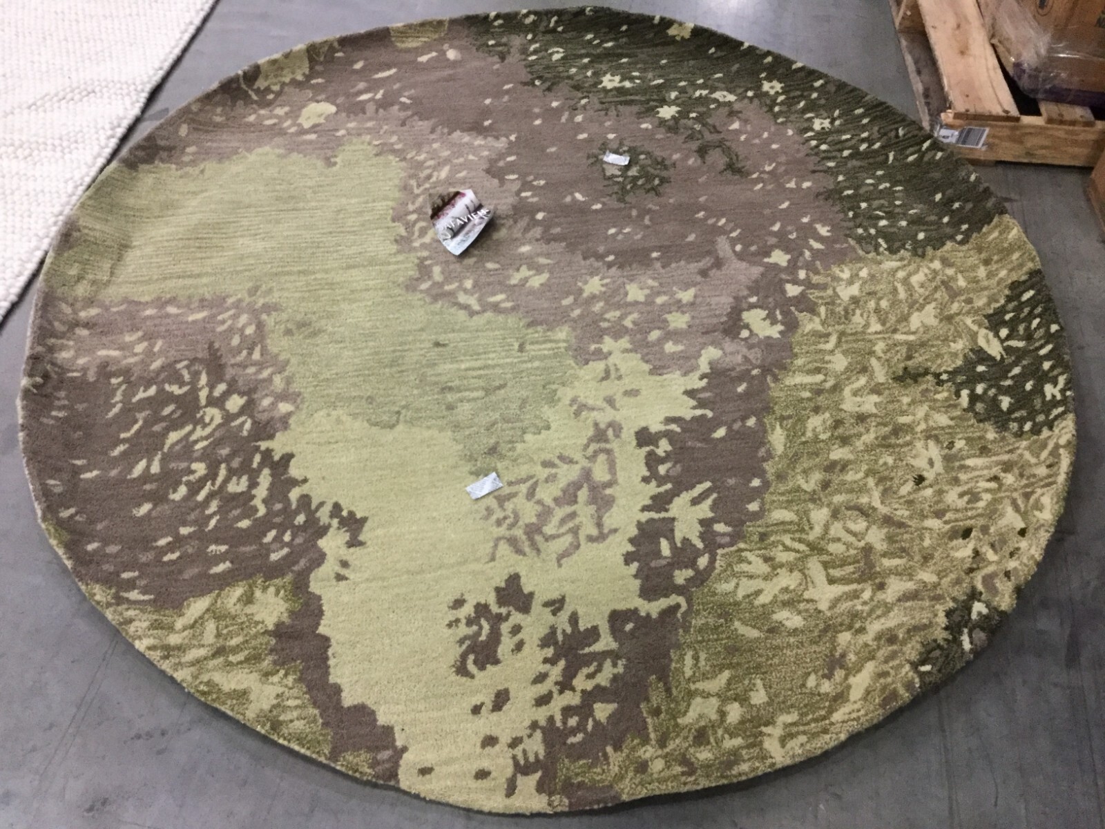 SAGE / MULTI 6′ X 6′ Round Back Stain Rug, Reduced Price 1172653366 SOH706A-6R