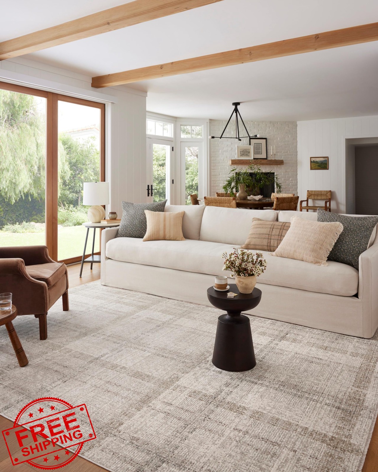 Loloi EMB-04 Ivory/Multi 5’3″ x 7’6″ Area Rug