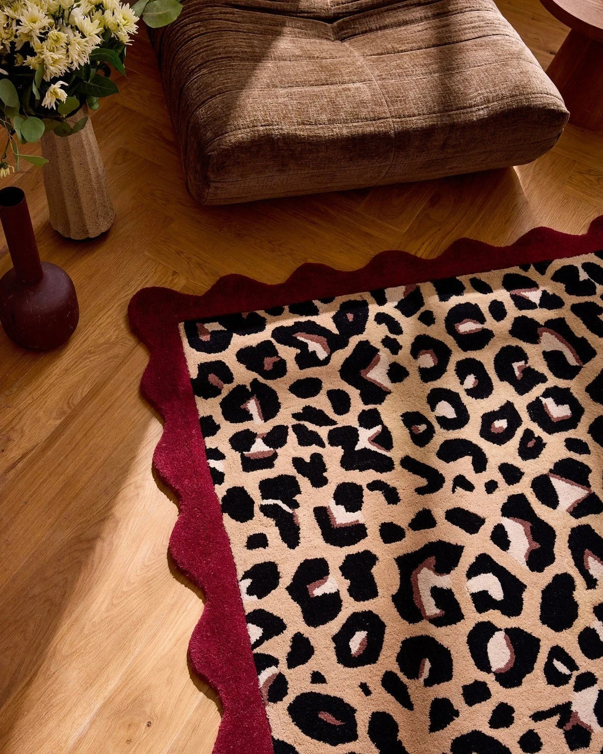 Wavy Border Leopard Print Wool Area Rug Scalloped Animal Pattern Hand Tufted Rug