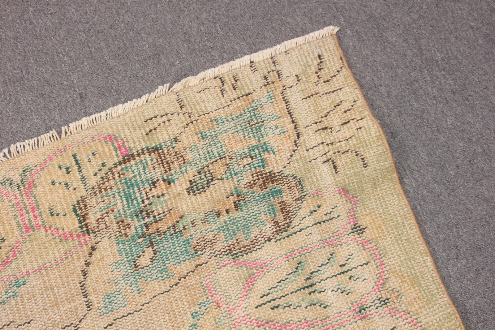 Vintage Rug, 8,1×10,8 ft Oversize Rug, Beige Floral paisley Wool Turkish Rug