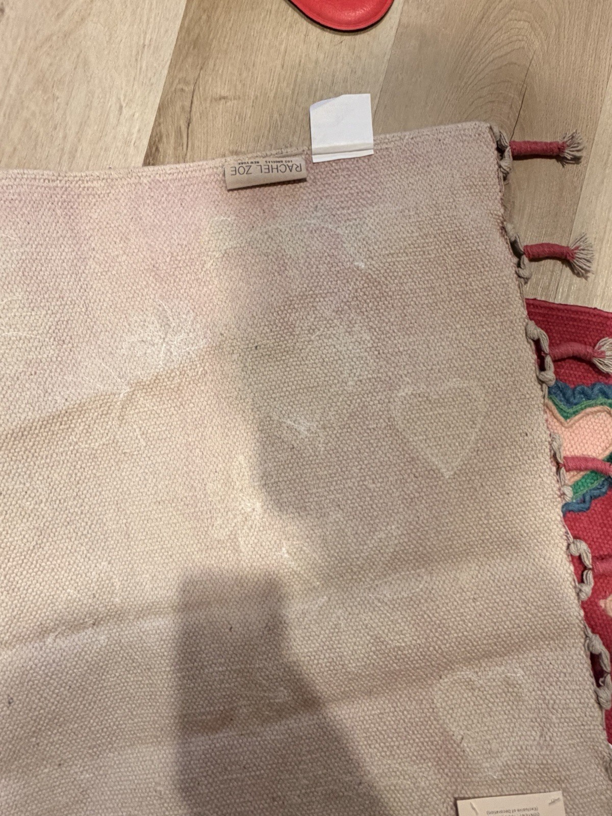 Rachel Zoe Valentines Accent Throw Red Pink Rug Pinkmas Hearts! 27″x45″ NEW
