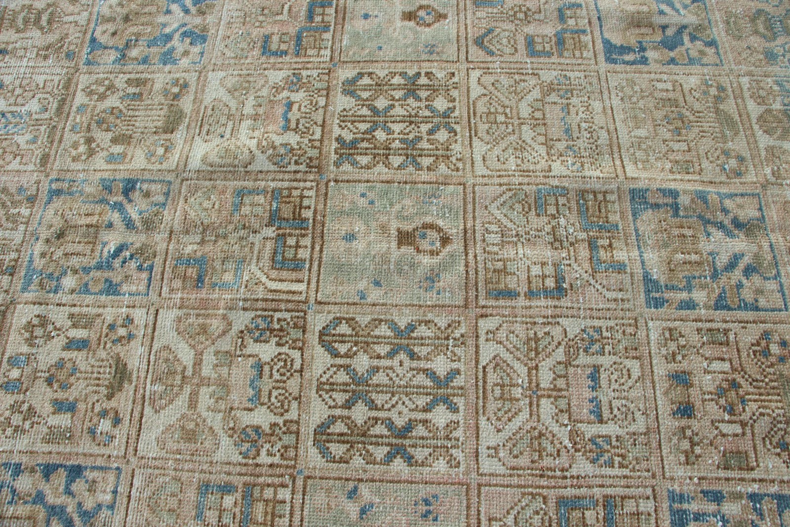 Vintage Turkish Rug 6,6×9,6 ft (200×294 cm), Brown Plants & trees Rug