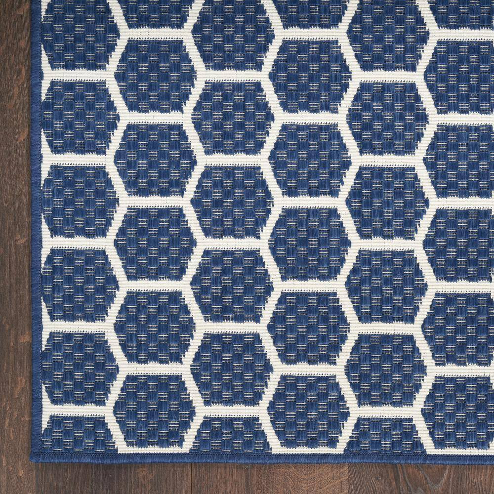 Reversible Indoor Outdoor Navy 2 Ft. X 6 Ft. Honeycomb Contemporary Runner Area