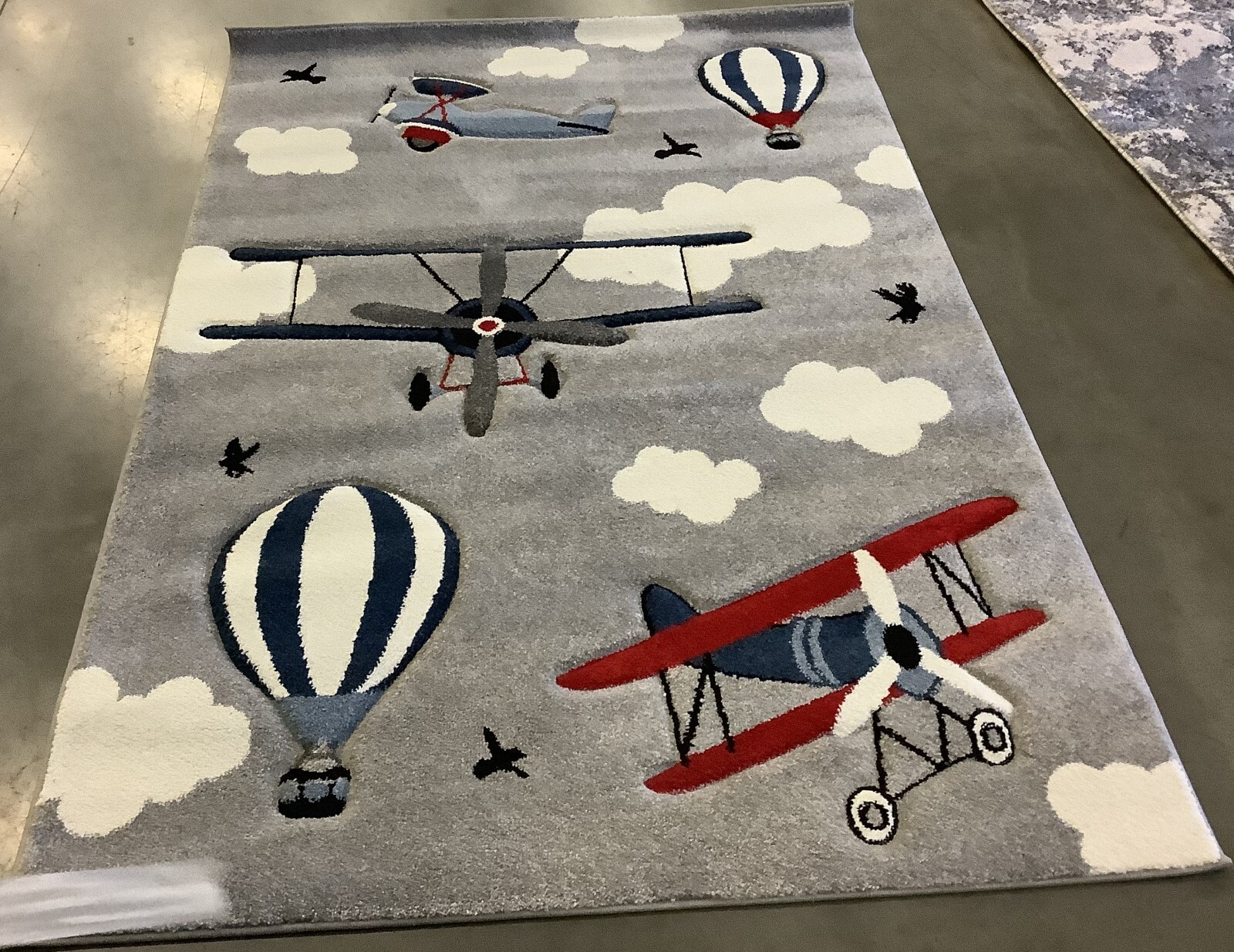 LIGHT GREY / RED 4′-0″ x 6′-0″ Back Stain Rug Reduced Price 1172669307 CRK137F-4