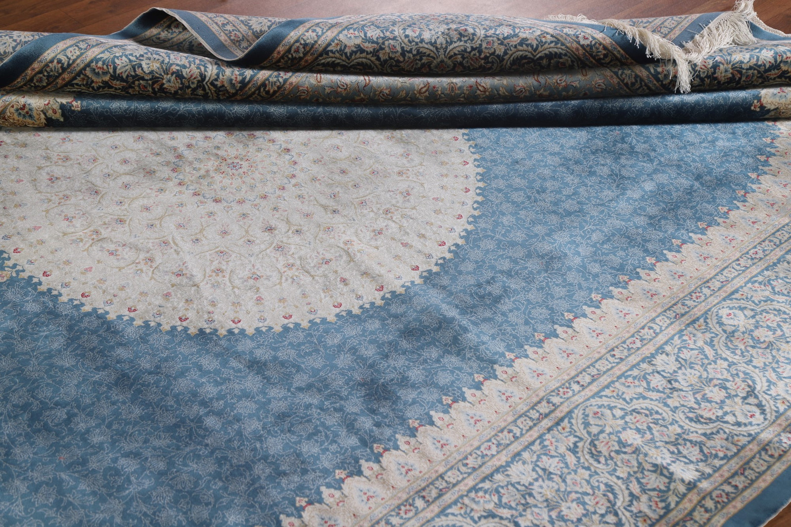 Blue/ Ivory Silk Floral Traditional Oriental Rug 6×9 ft for Living Room Dining