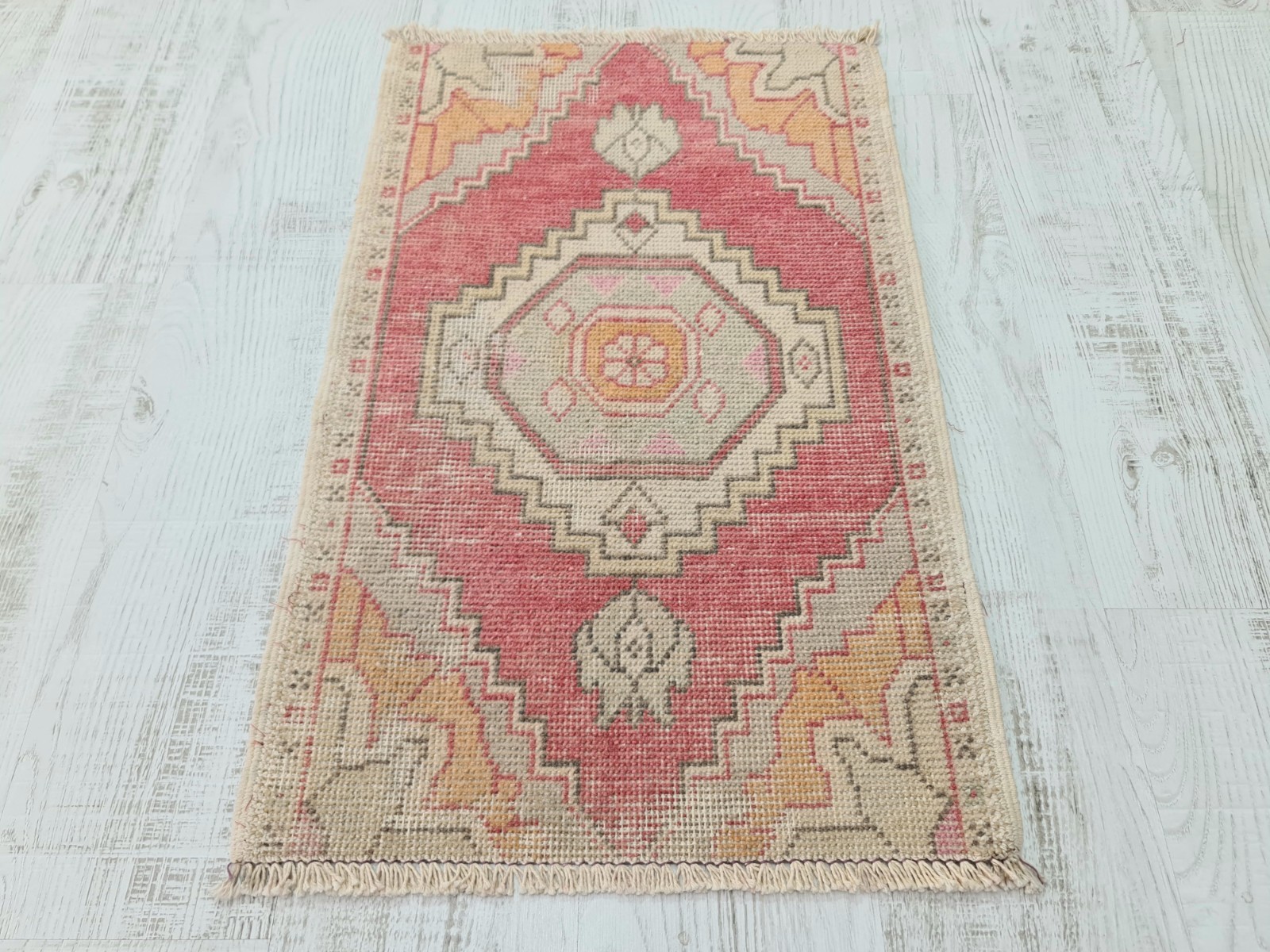 Vintage Hand Woven Wool Rug 1.7×2.7 Pink Cream Geometric Small Accent Rug