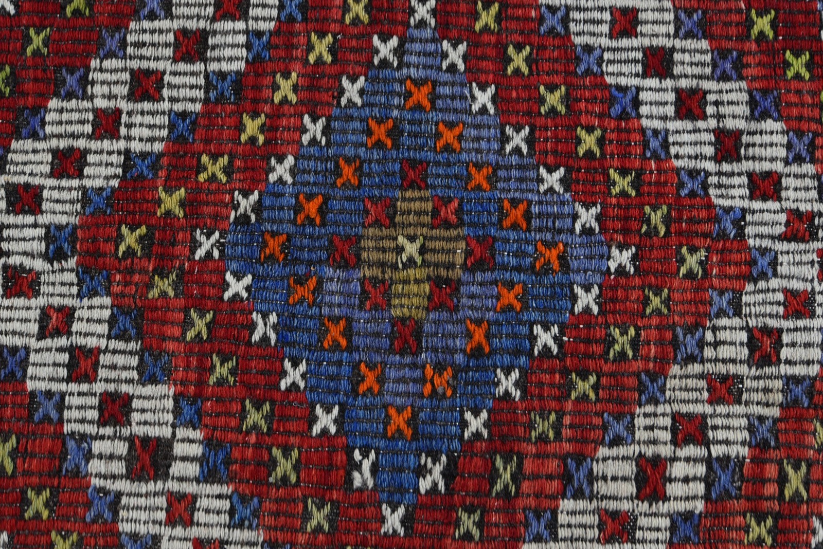 Turkish Vintage Rug, 5,8×9,5 ft Kilim Rug, Red Ombré Wool Rug