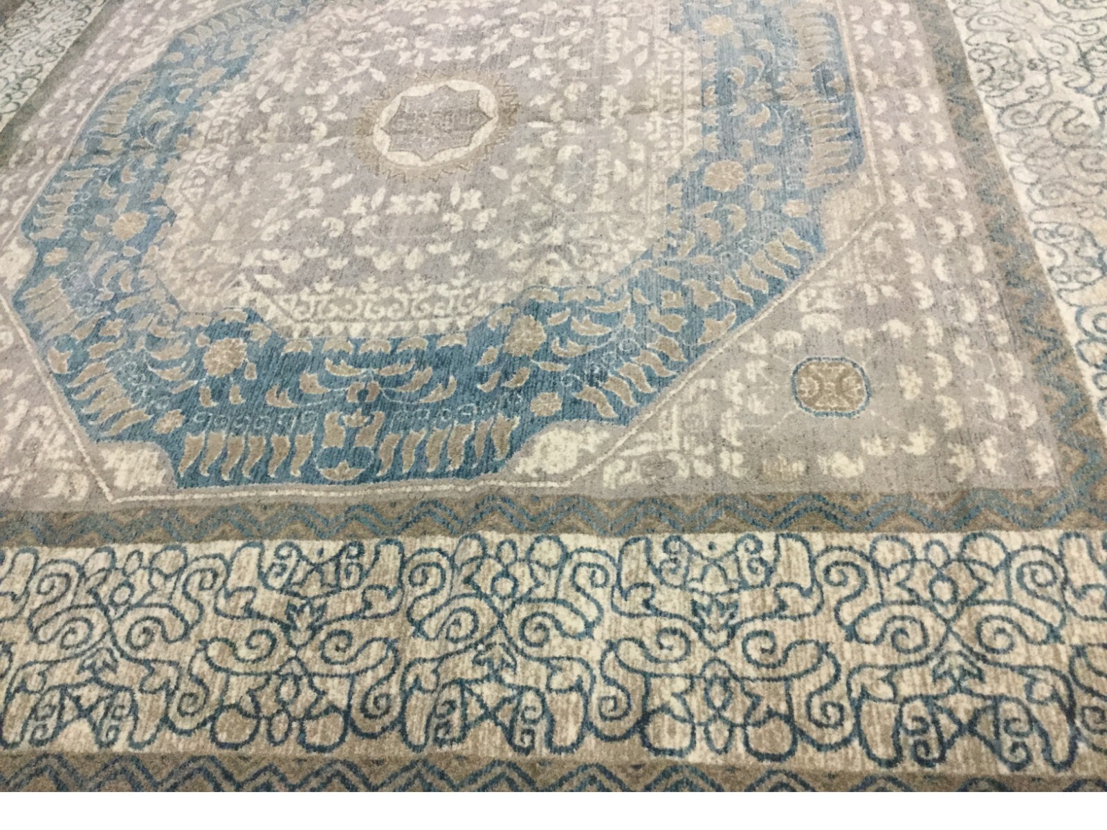 LIGHT GREY / BLUE 11′ X 11′ SQ Flaw in Rug Reduced Price 1172654328 SOF365A-11SQ