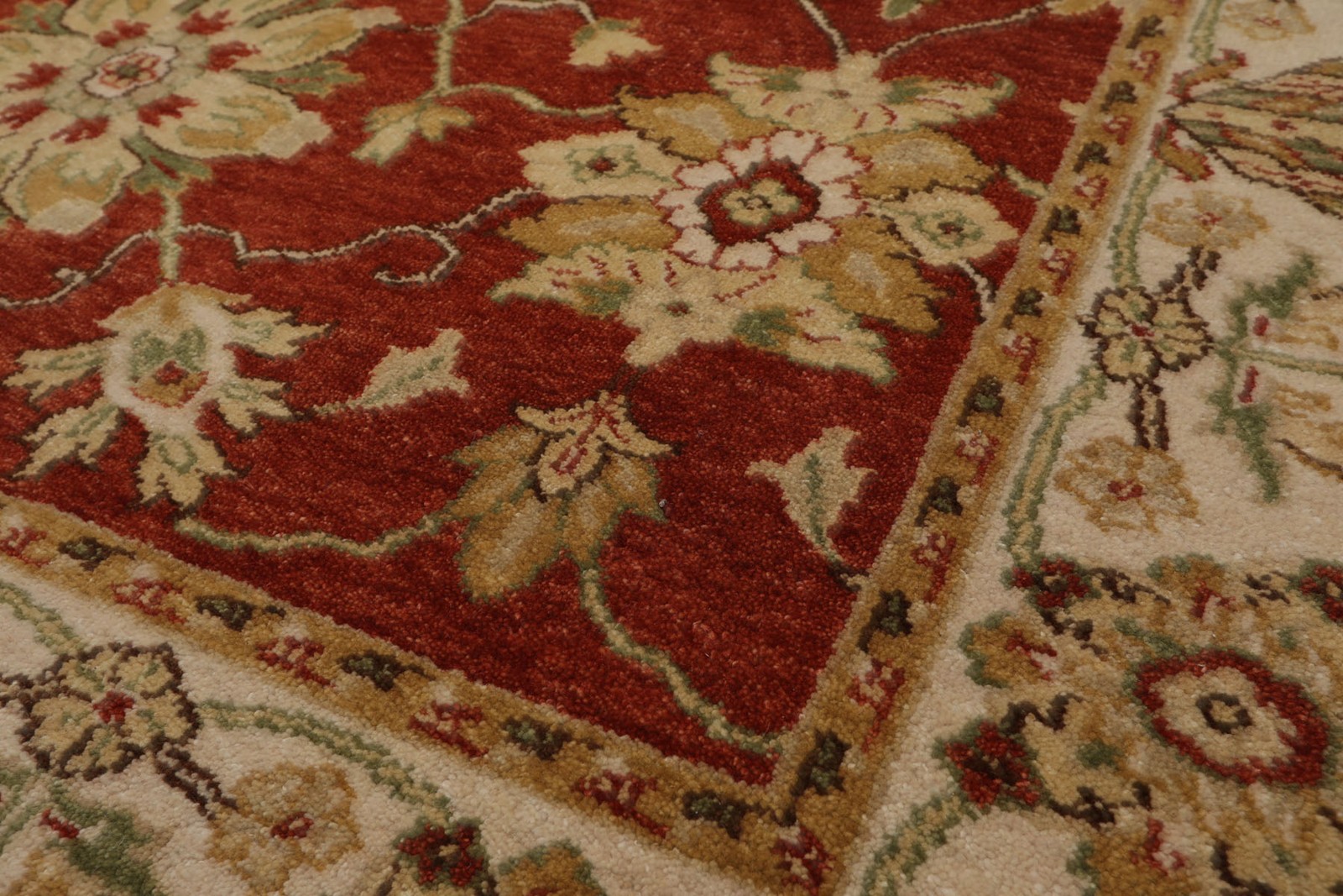5’10”x8’8” Hand Knotted New Zealand Wool Burnt Orange Agra Botanical Rug