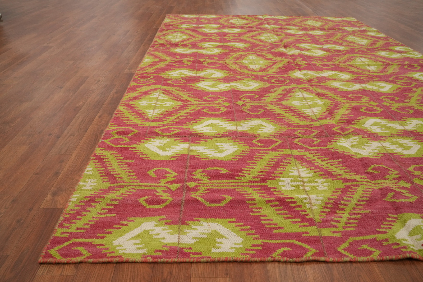 Hand-Woven Geometric Kilim Area Rug 6×9 Contemporary Pink Oriental Wool Carpet