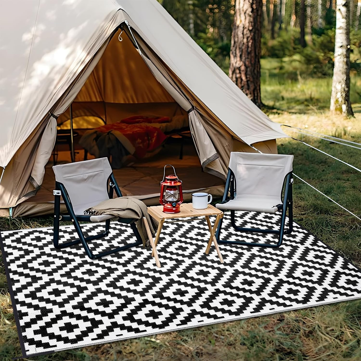 Waterproof 8×10 Outdoor Rug – Black & White Plastic Straw Mat for Camping & Deck