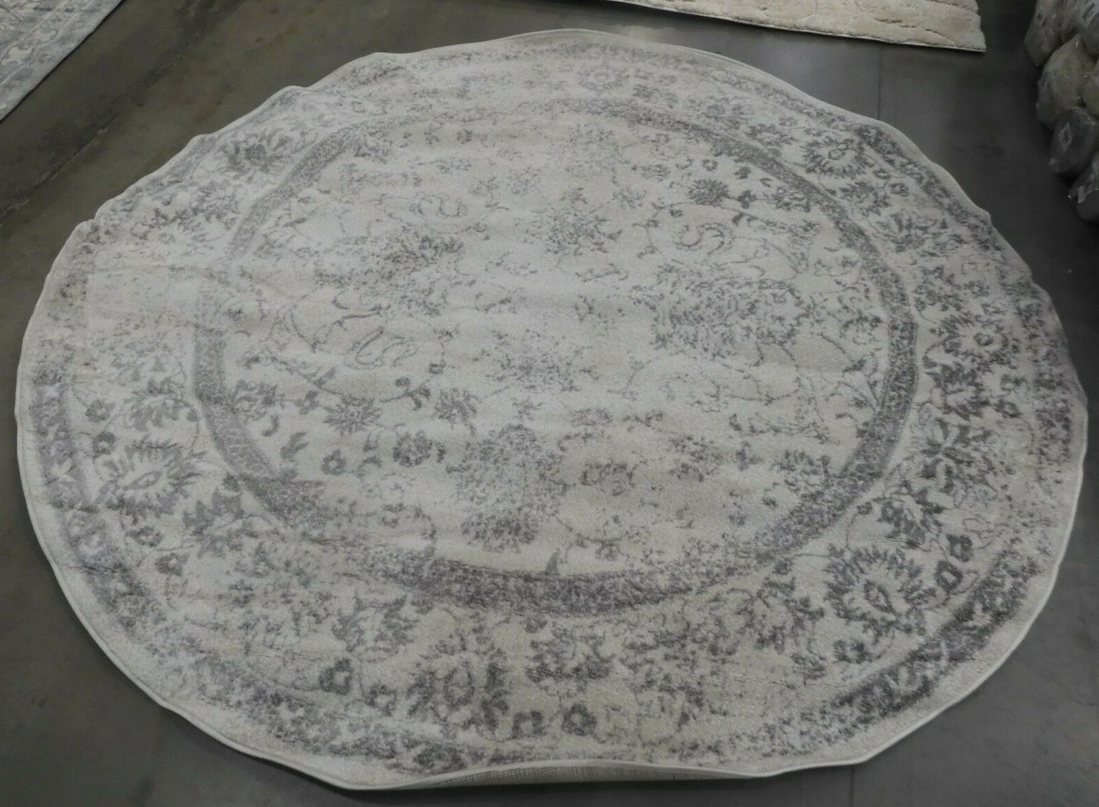 IVORY / SILVER 8′ X 8′ Round Back Stain Rug, Reduced Price 1172624707 ADR109C-8R