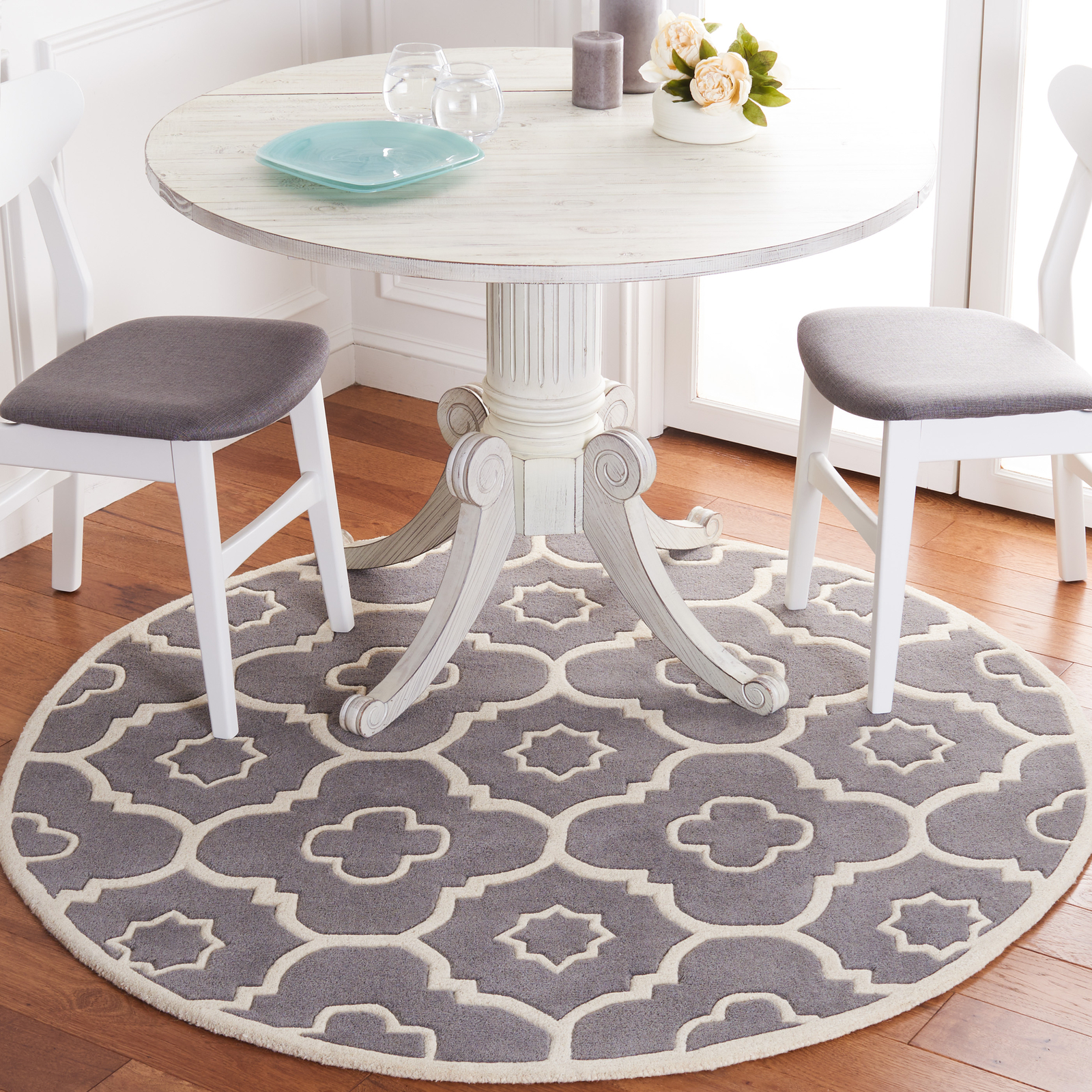 Safavieh Chatham DARK GREY / IVORY 6′-6″ X 6′-6″ Round Area Rug – CHT750D-7R