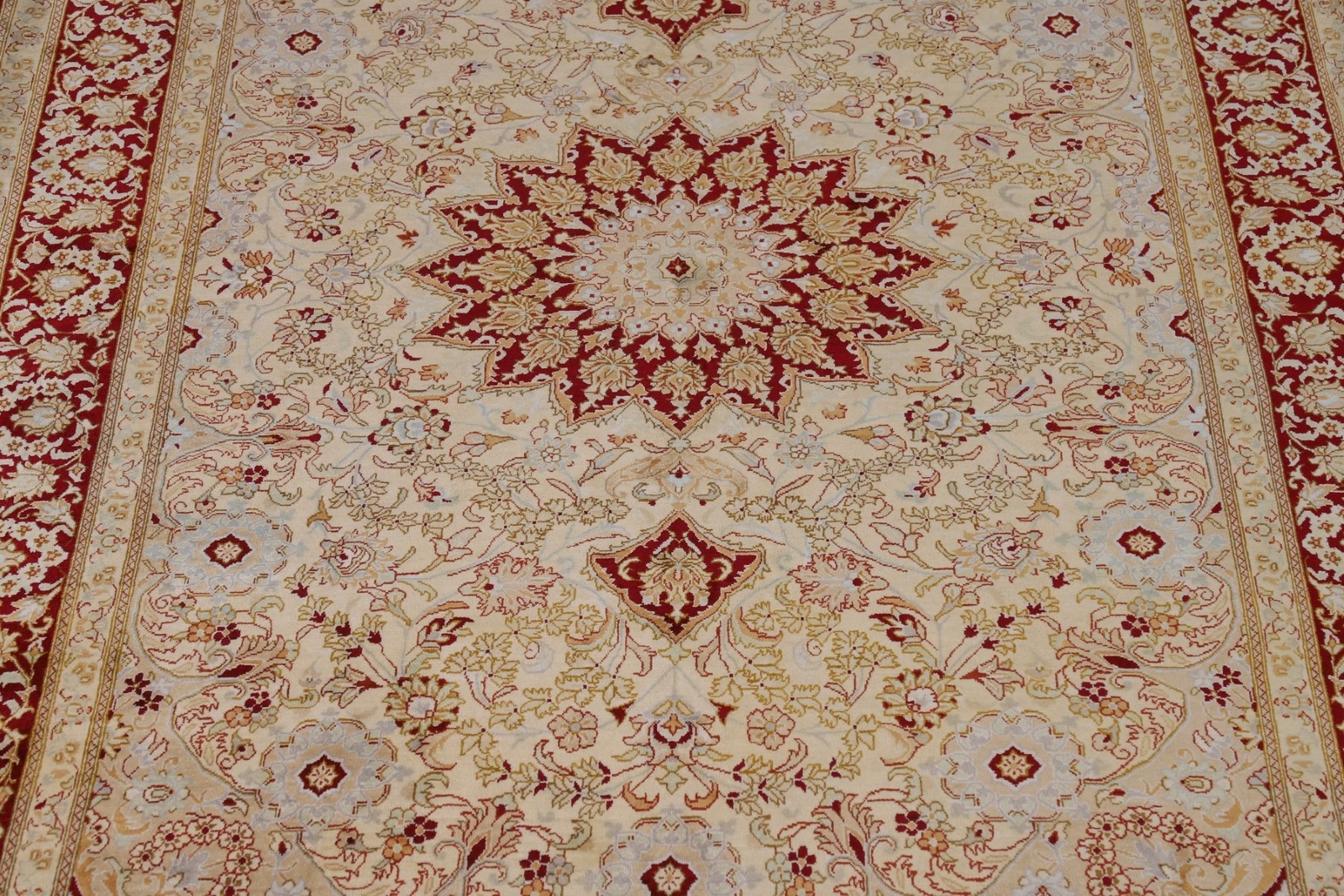 100% Silk Handmade Qquum Beige Traditional Floral Rug Area Carpet 4×6