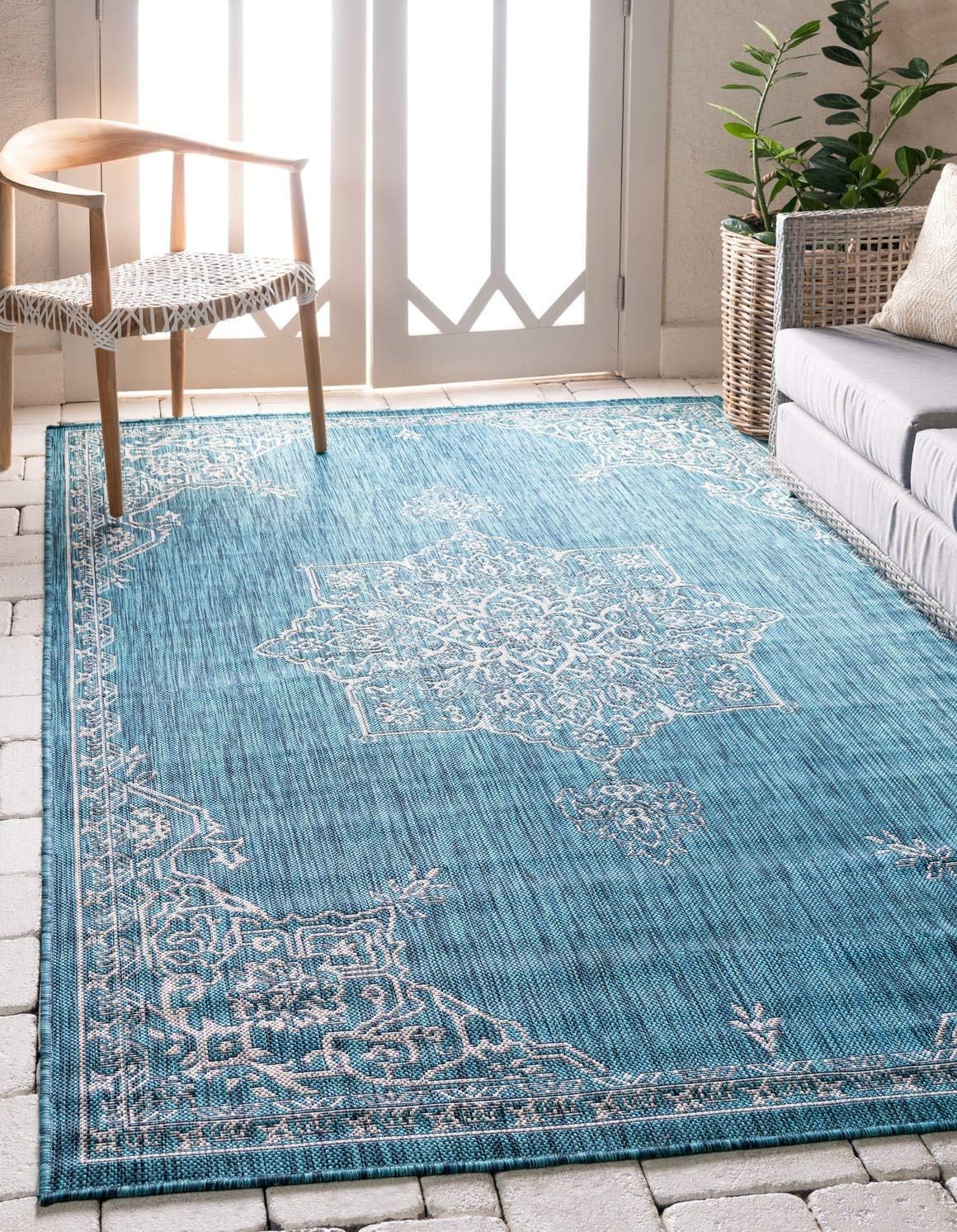 Outdoor Traditional Collection Area Rug – Antique (9′ X 12′ Rectangle, Teal/ Gra