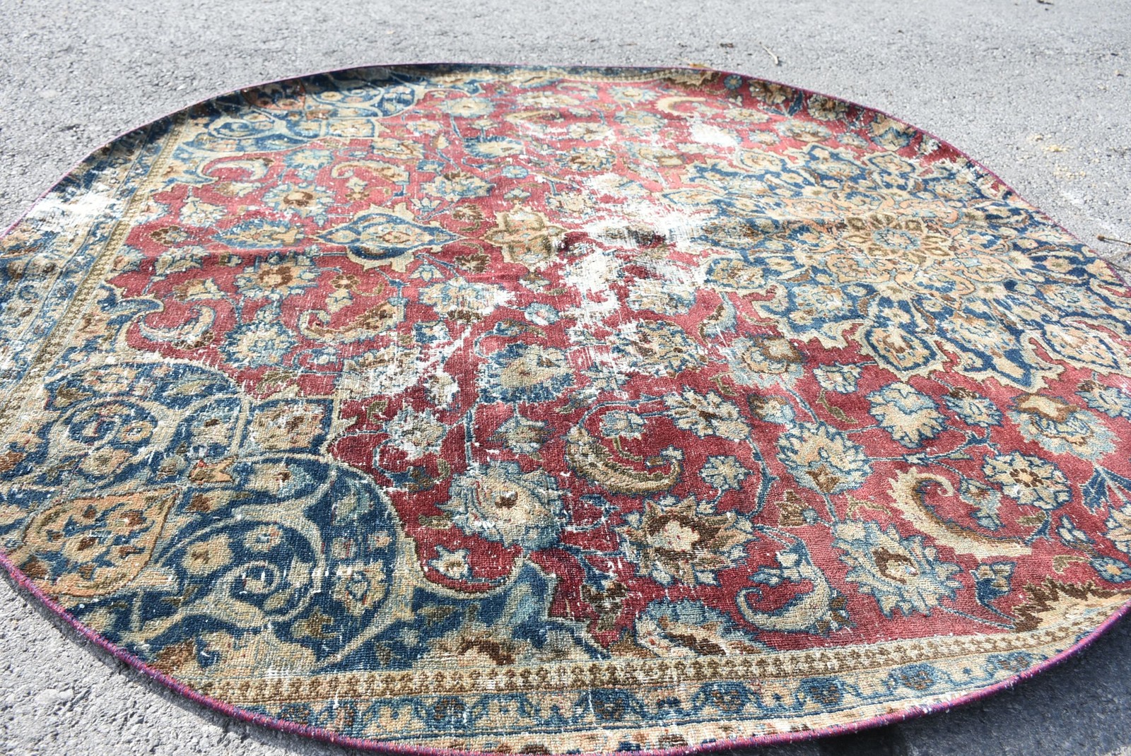 Vintage Turkish Rug 5,6×5,6 ft (172×172 cm), Red Wool Rug