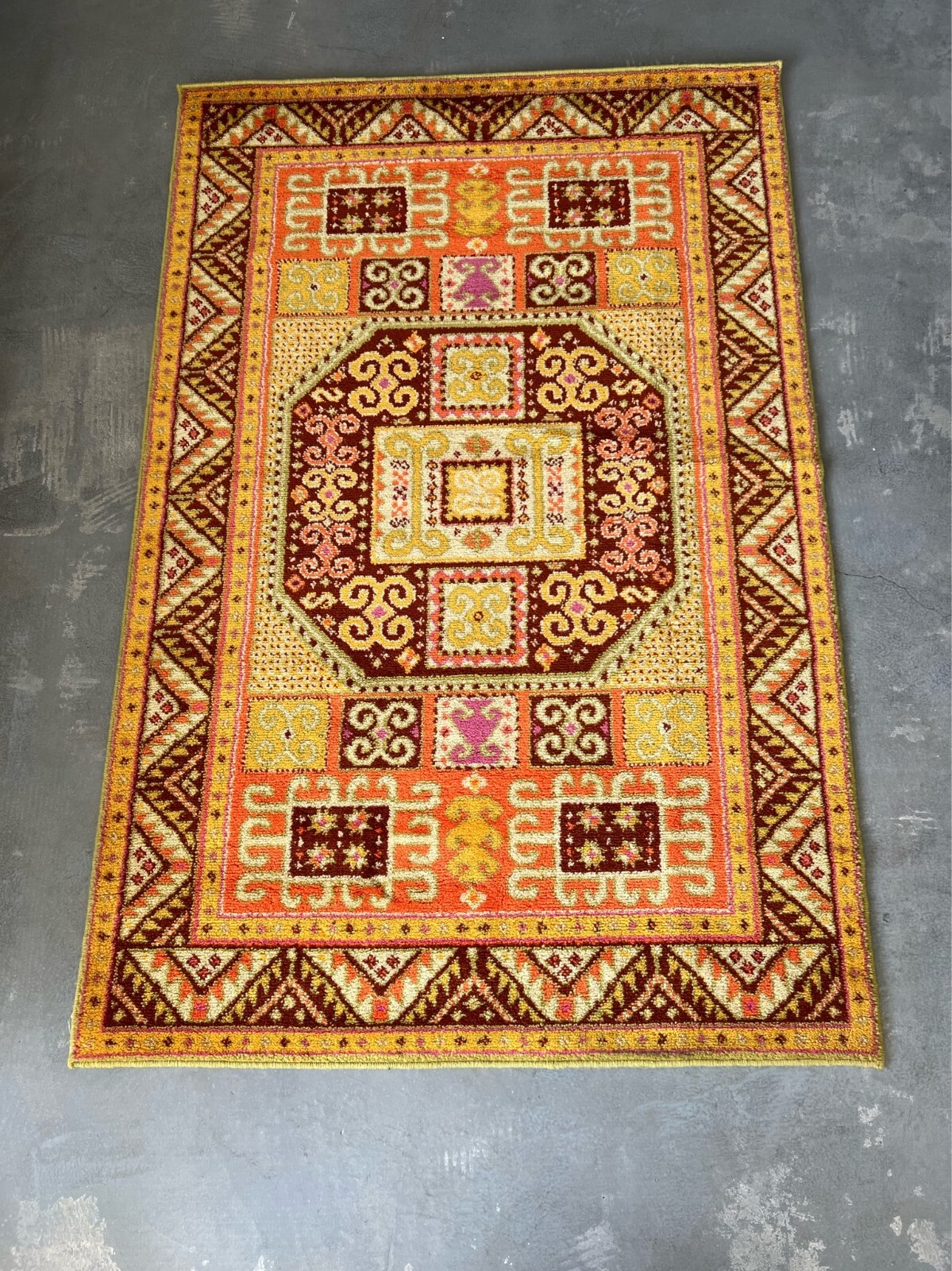 60s CASPIAN Octagon Loop Pile Wool UNUSED Mid Century Modern Caucasian Kazak Rug