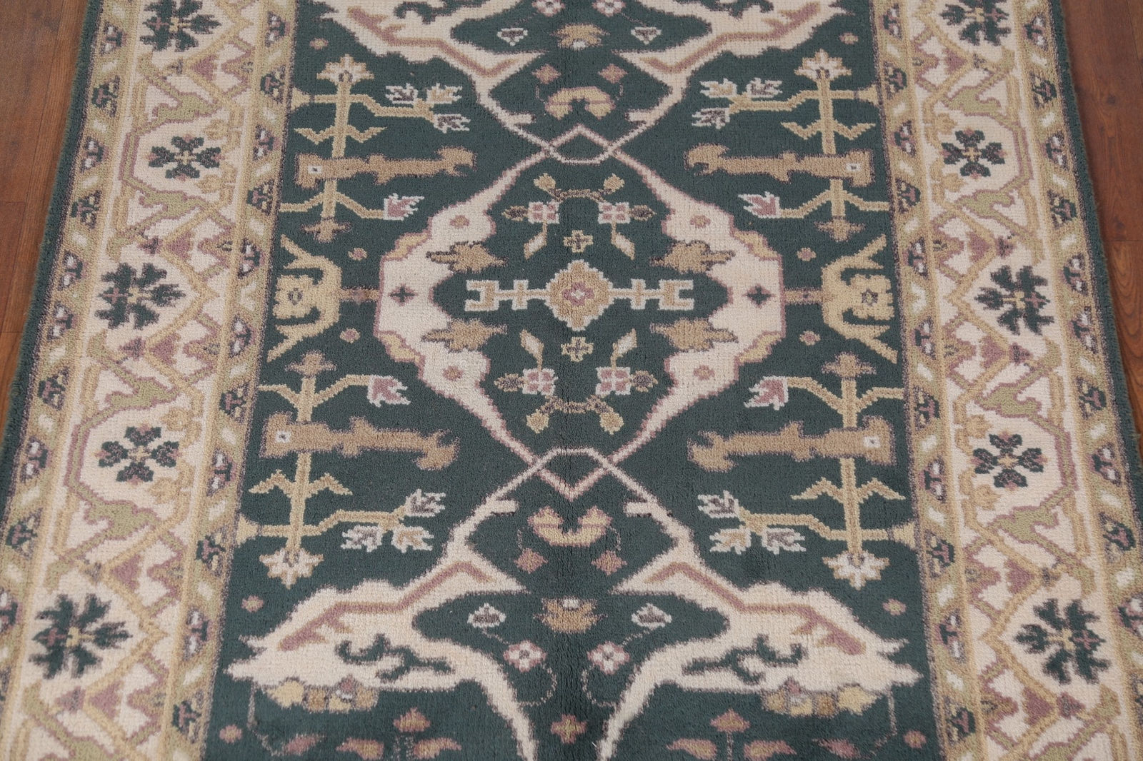 Luxurious Handcrafted Oushak Indian Bedroom Rug Thick Plush 4×6 ft