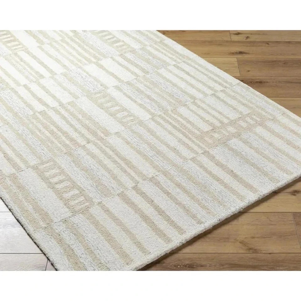 New Modern Irregular Handmade Woolen Designer Tufted Rug for Living Room Rug.