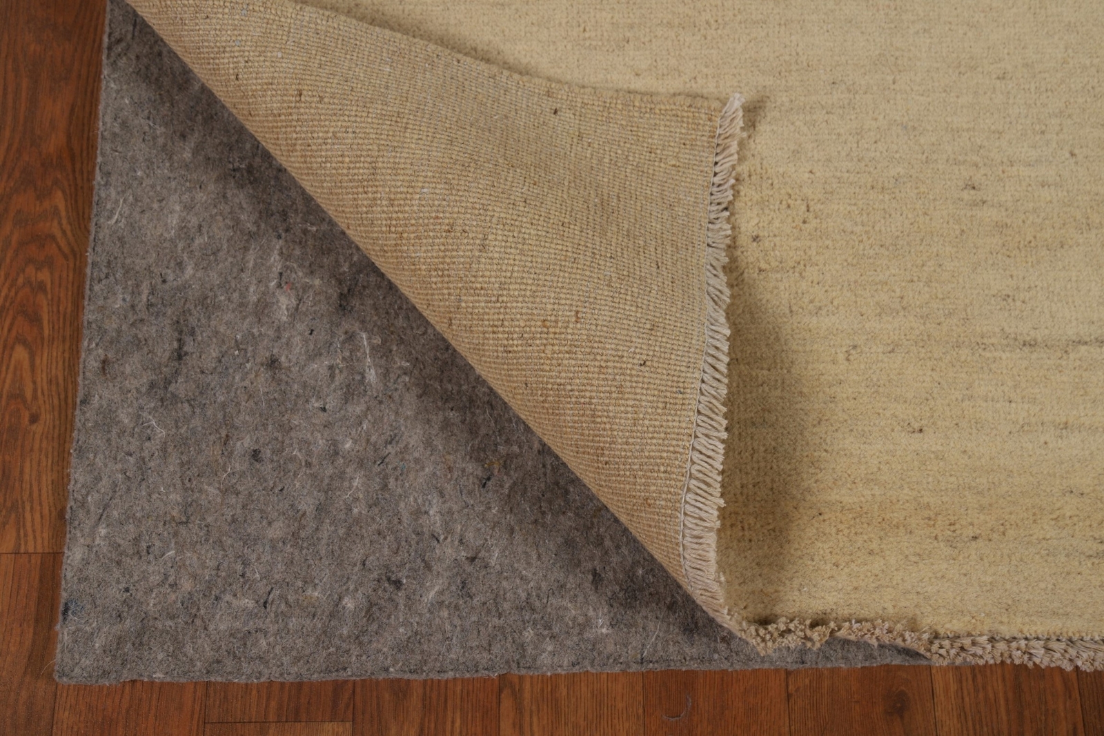 Luxurious Gabbeh Solid Design Wool Modern Accent Rug – Brand New 3×4 ft