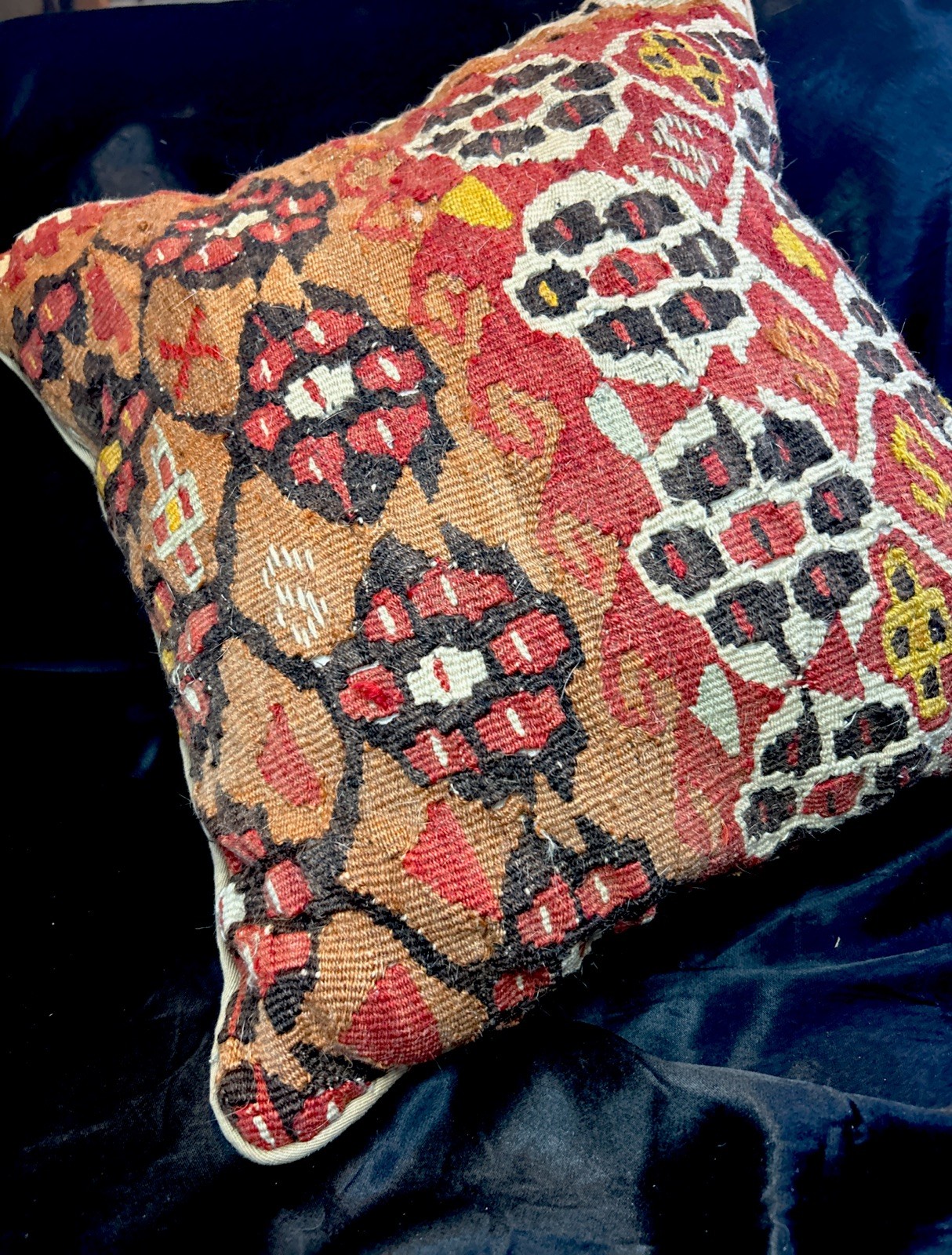 Vintage Turkish Rug Floor Cushion 18×18 Wool Kilim Pillow Boho Wool Tradition