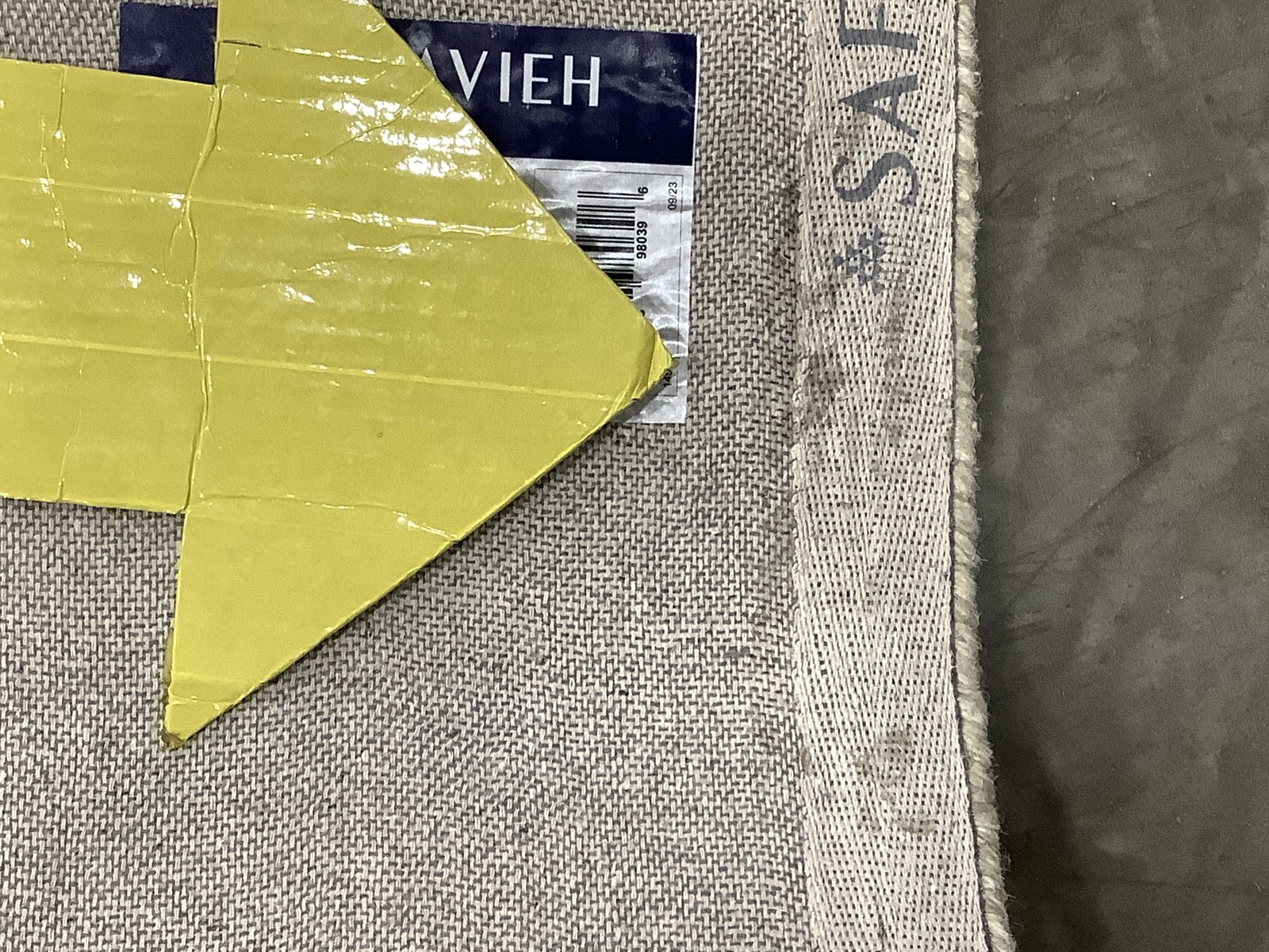 BEIGE / GREY 4′-0″ x 6′-0″ Back Stain Rug, Reduced Price 1172683604 MLP377B-4