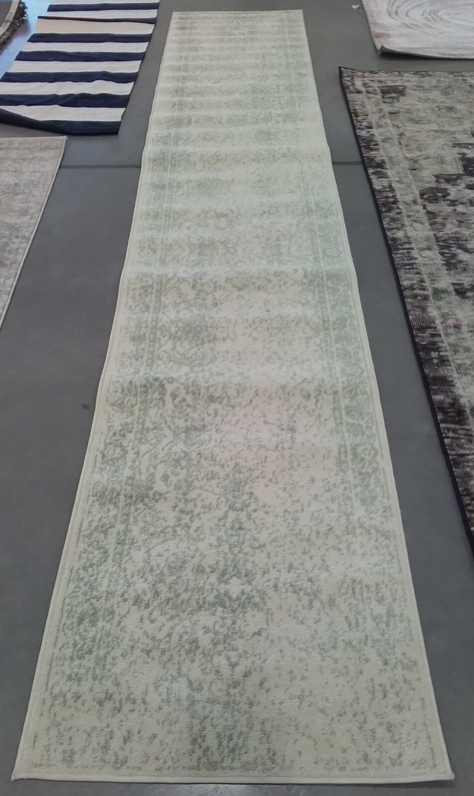 IVORY / SAGE 2′-6″ x 14′-0″ Back Stain Rug, Reduced Price 1172766924 ADR109V-214