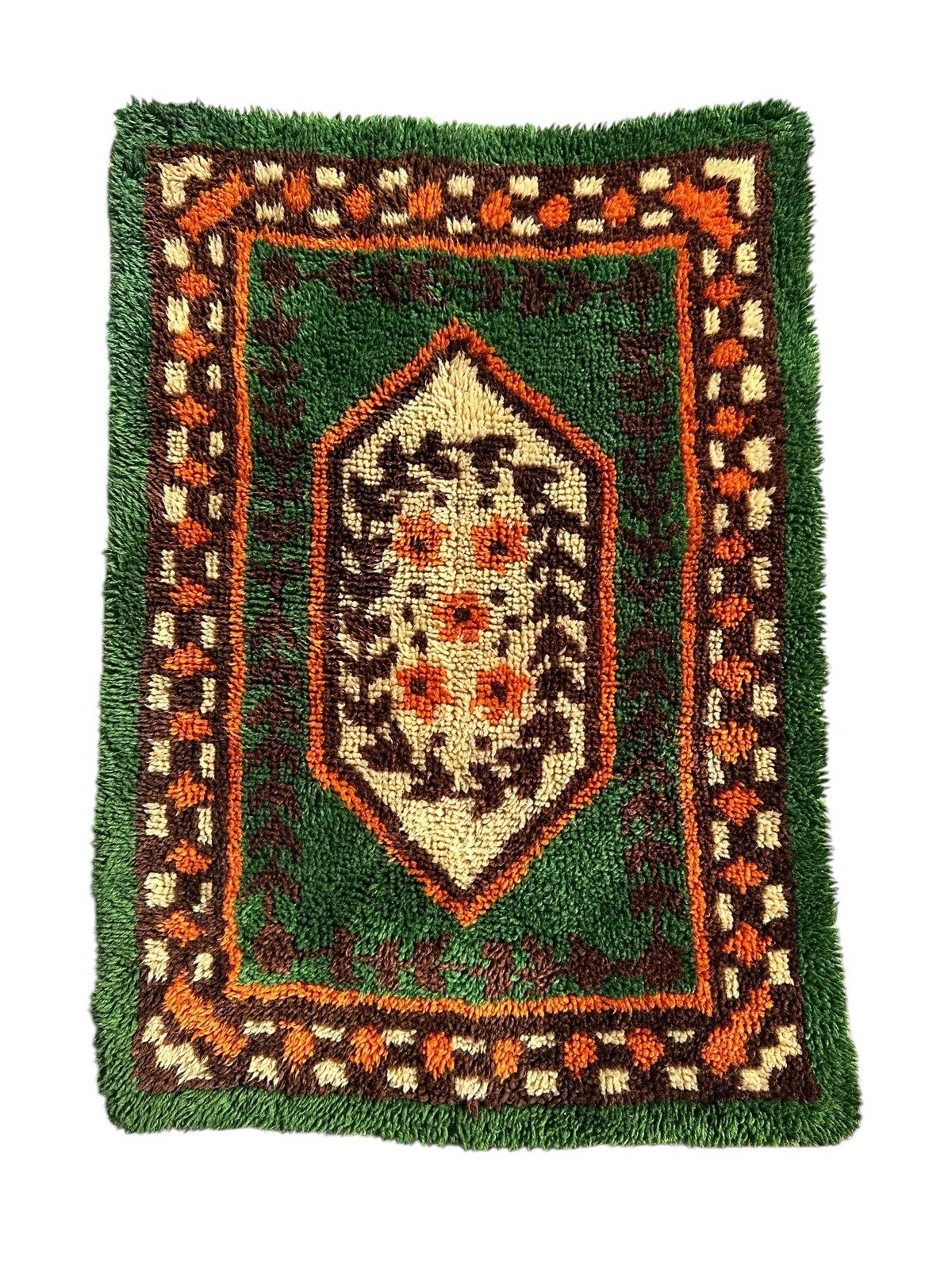 Latch Hook Rug Vintage Green Orange Medallion 70s Boho Accent 25×33