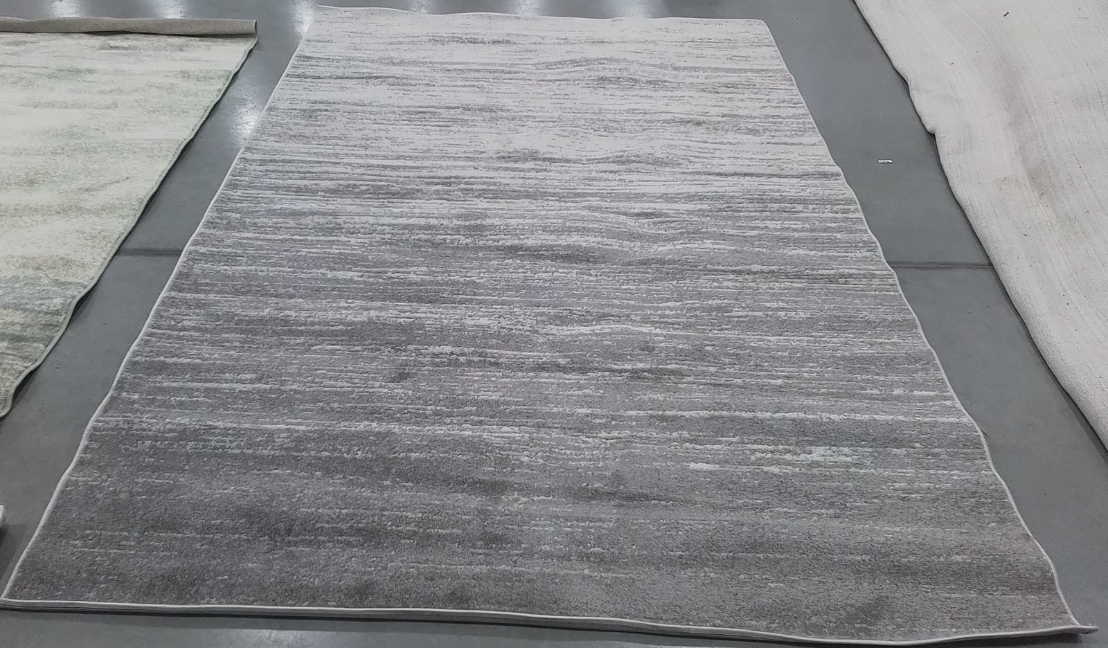 IVORY / SILVER 6′-0″ x 9′-0″ Back Stain Rug, Reduced Price 1172804805 ADR113B-6