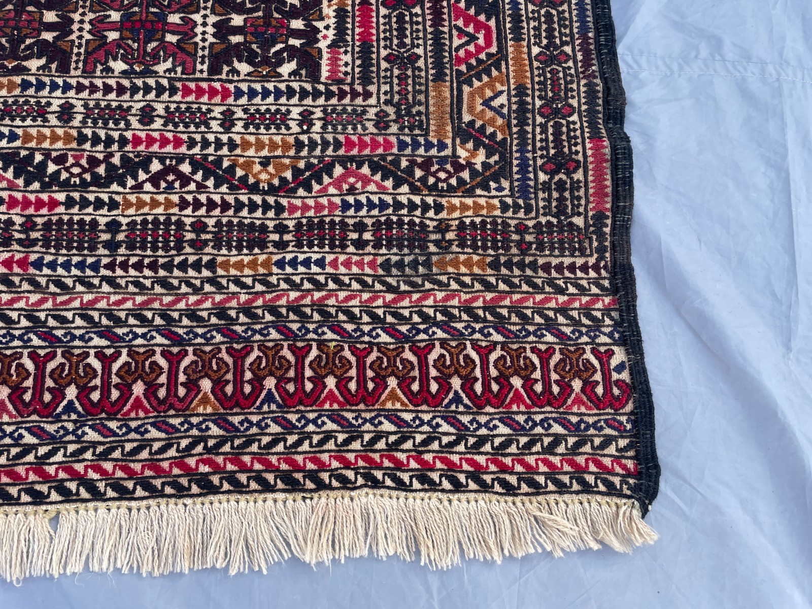 4×5 Decorative Soumak Rug Handwoven Tribal Wool Geometric Flatweave Carpet.