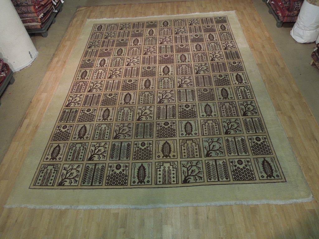 10′ x 13′ Multi-Color Semi Antique Traditional Bakhtiari Rug 74407