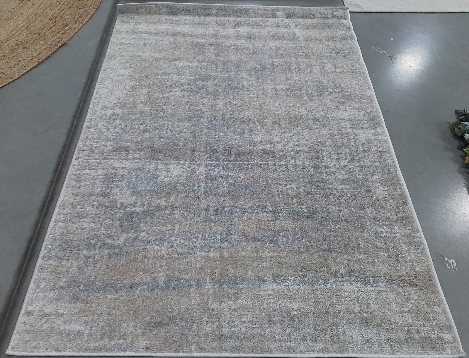 BEIGE / SLATE 4′-0″ x 6′-0″ Back Stain Rug, Reduced Price 1172804605 ADR207B-4