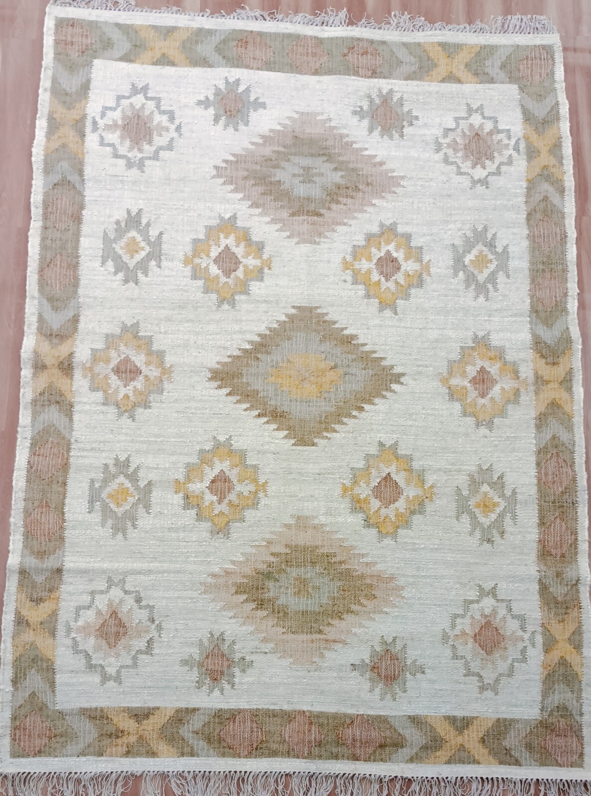 Wool Pet contemporary Rugs in Handwoven dhury to Decor Living area and Home Rugs