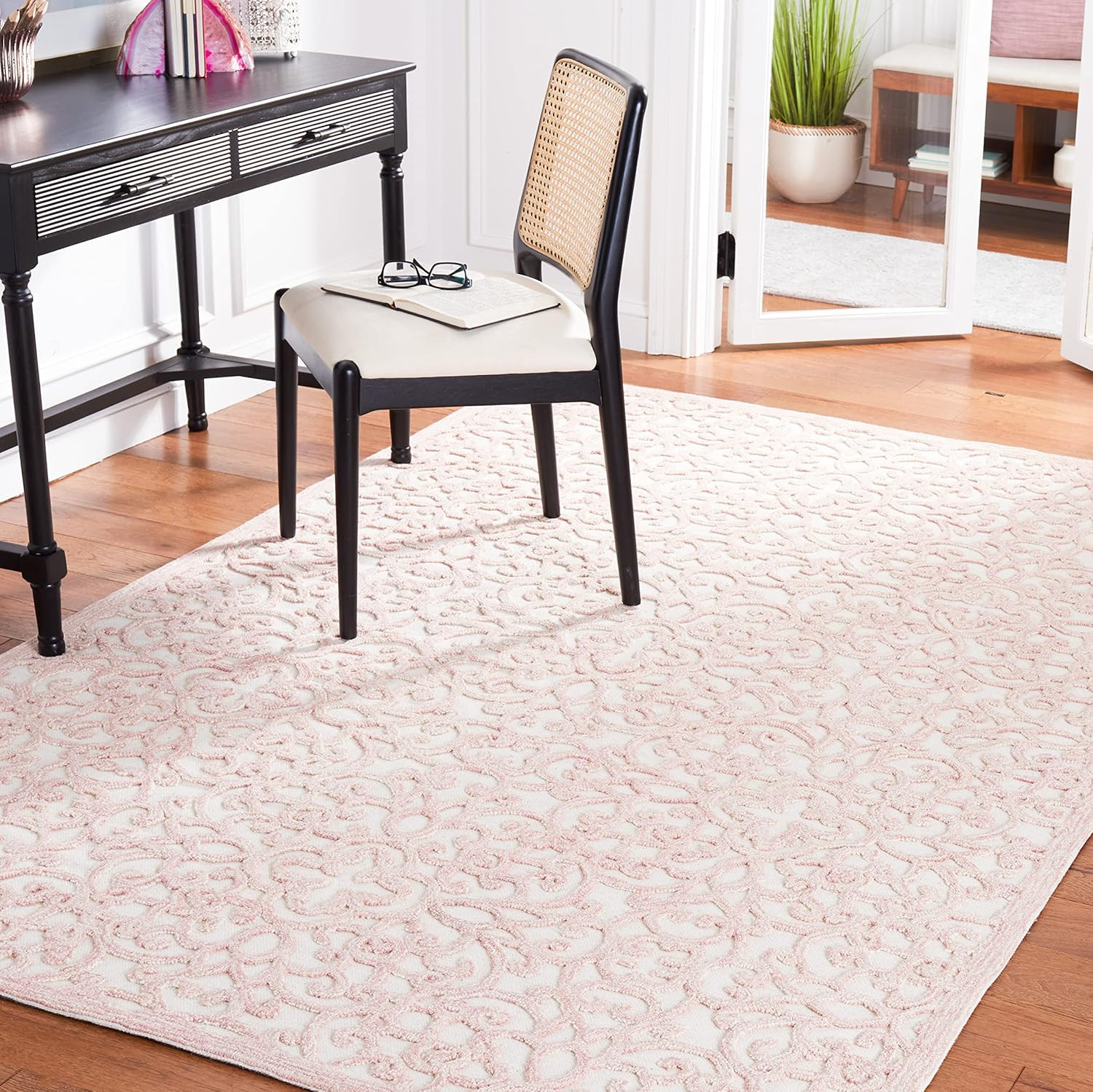Martha Stewart Handmade Wool Area Rug 4′ x 6′ in Ivory & Pink