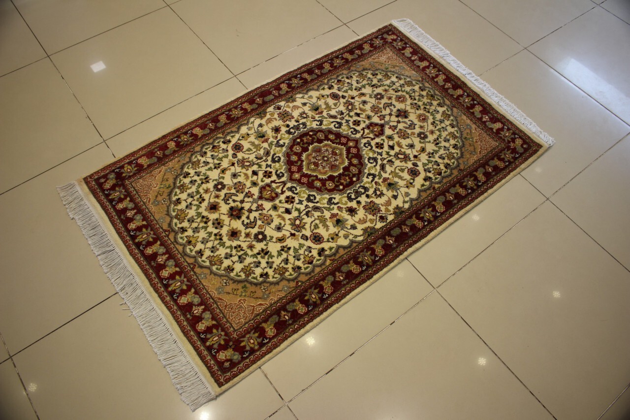 Rugstc 3×5 Senneh Pak Persiann White Rug, Hand-Knotted,Floral with Silk/Wool