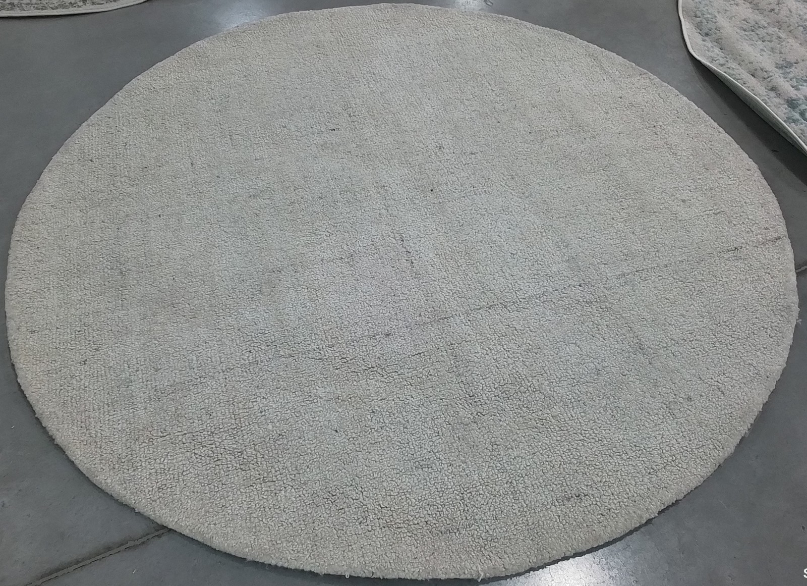 IVORY / BEIGE 6′-0″ x 6′-0″ Back Stain Rug, Reduced Price 1172796637 ABT141D-6R