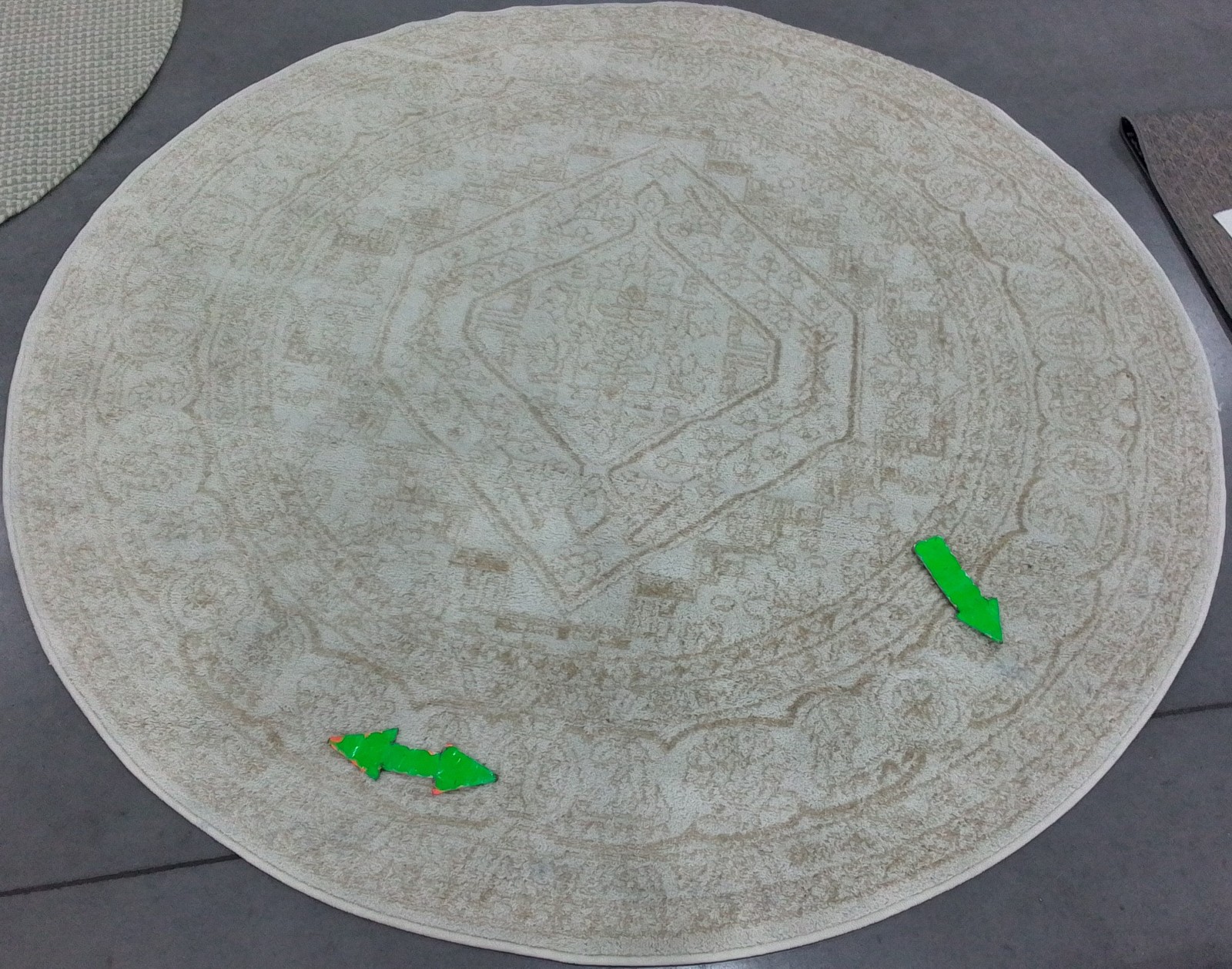 IVORY / BEIGE 6′-0″ x 6′-0″ Stained Rug, Reduced Price 1172799833 ADR108E-6R