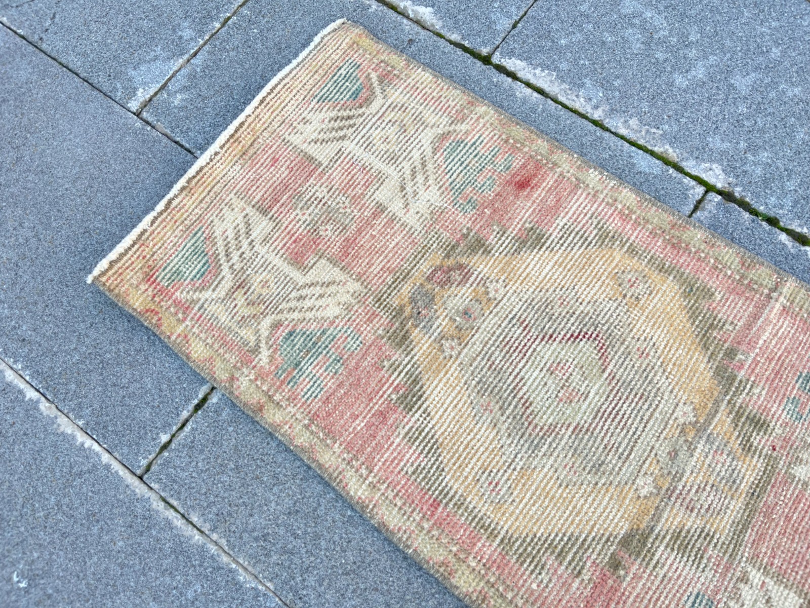 Vintage Turkish Rug 1.5×3.1 ft Muted Pink Anatolian Wool Boho Runner