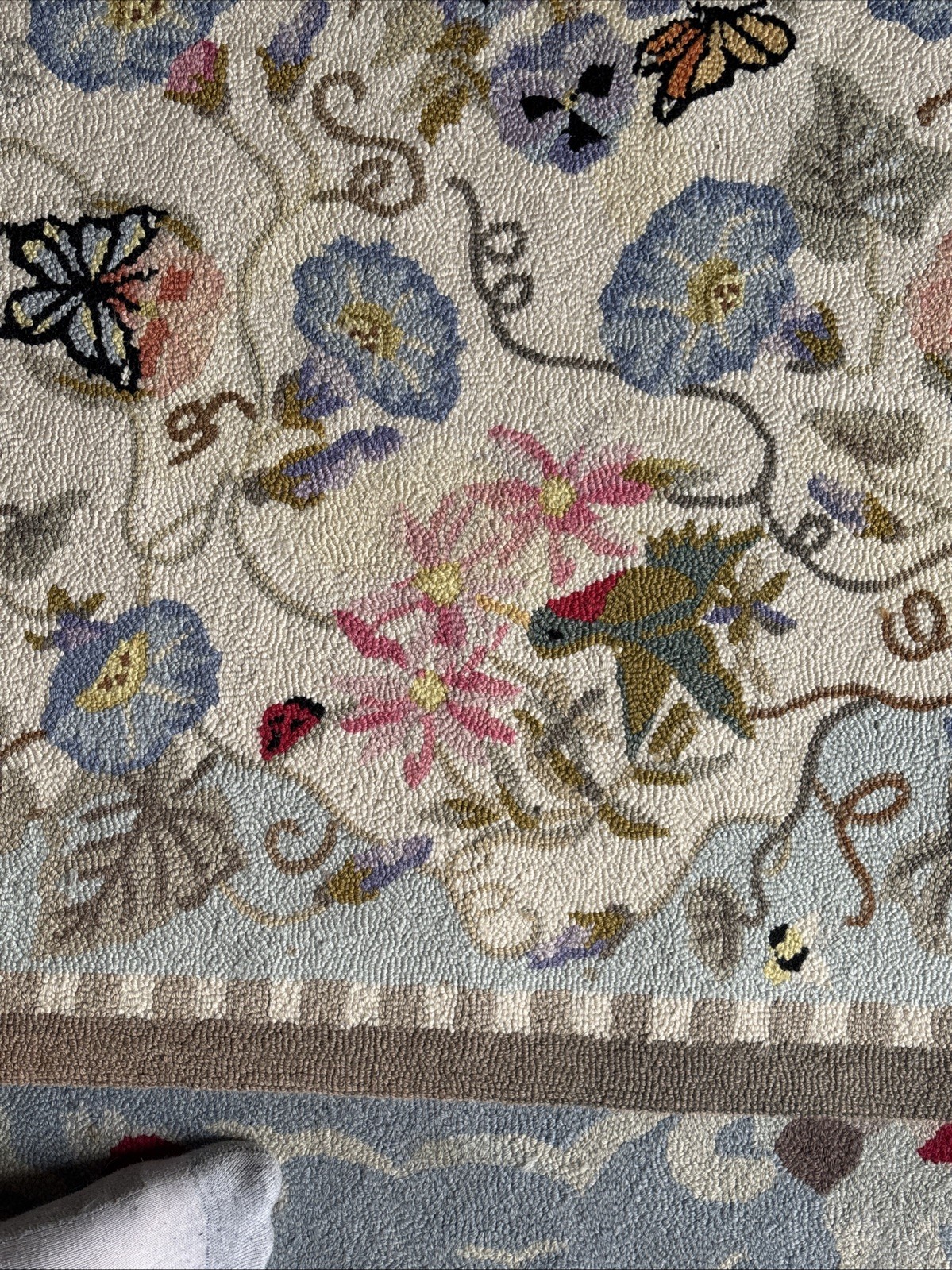 Claire Murray Hooked Wool Floral Rug 3×5 Hummingbirds Butterfly Bees Dragonflys