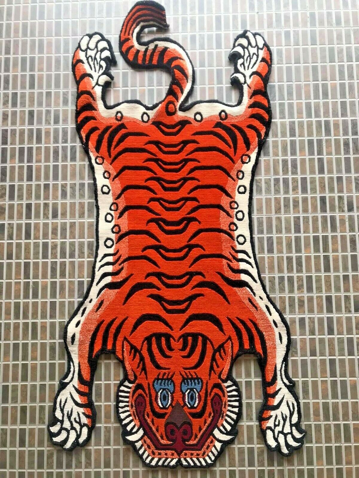 Hand knotted Tibetan Tiger Medium skin Rug ( 70 cm × 140 cm )