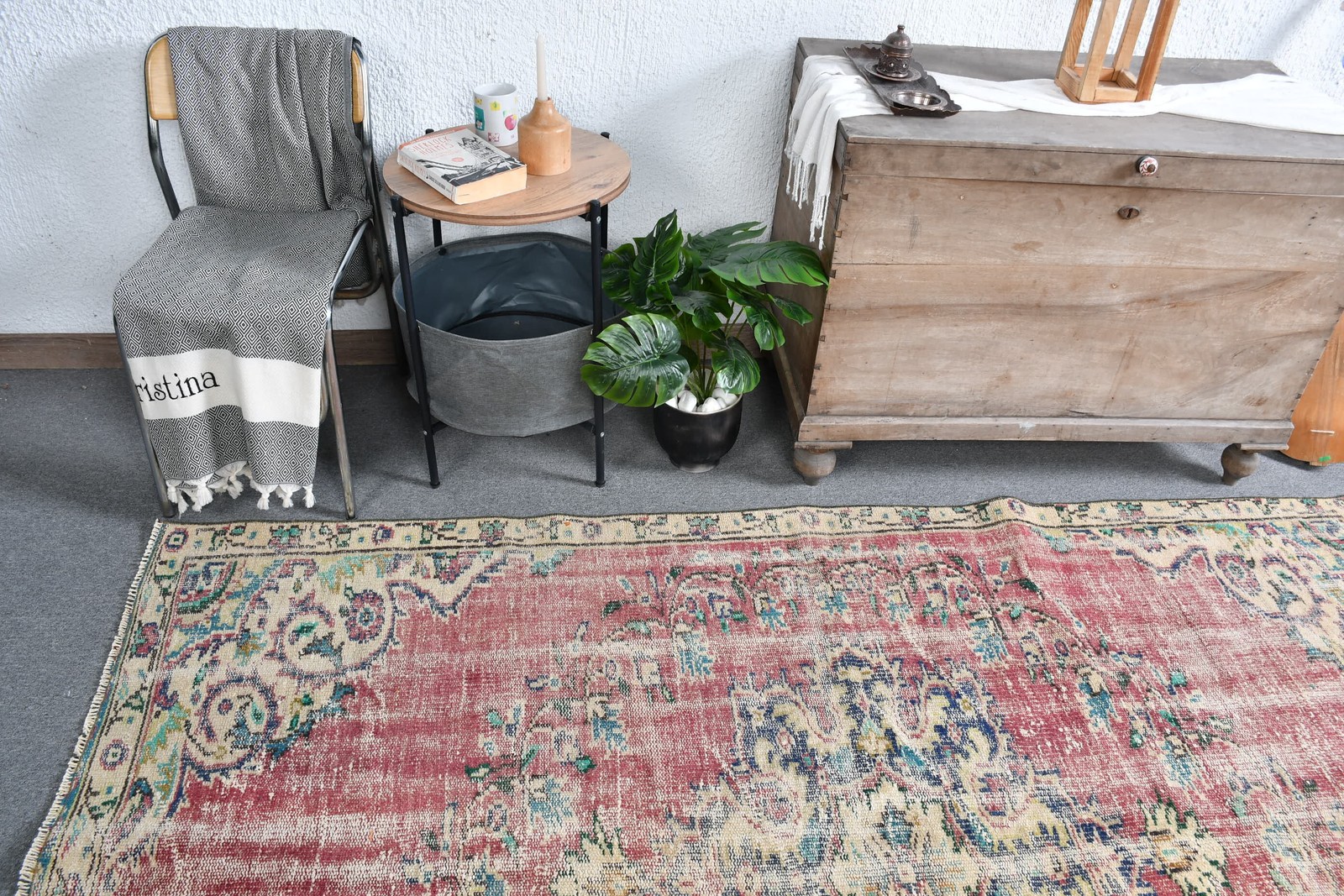 Vintage Turkish Rug 5,1×7,8 ft, Red Floral Rug